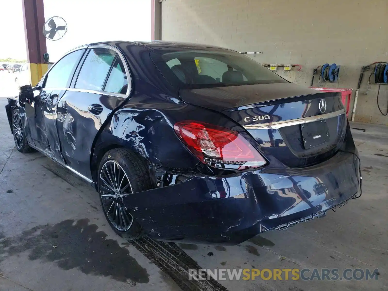 3 Photograph of a damaged car 55SWF8DB7KU312998 MERCEDES-BENZ C CLASS 2019