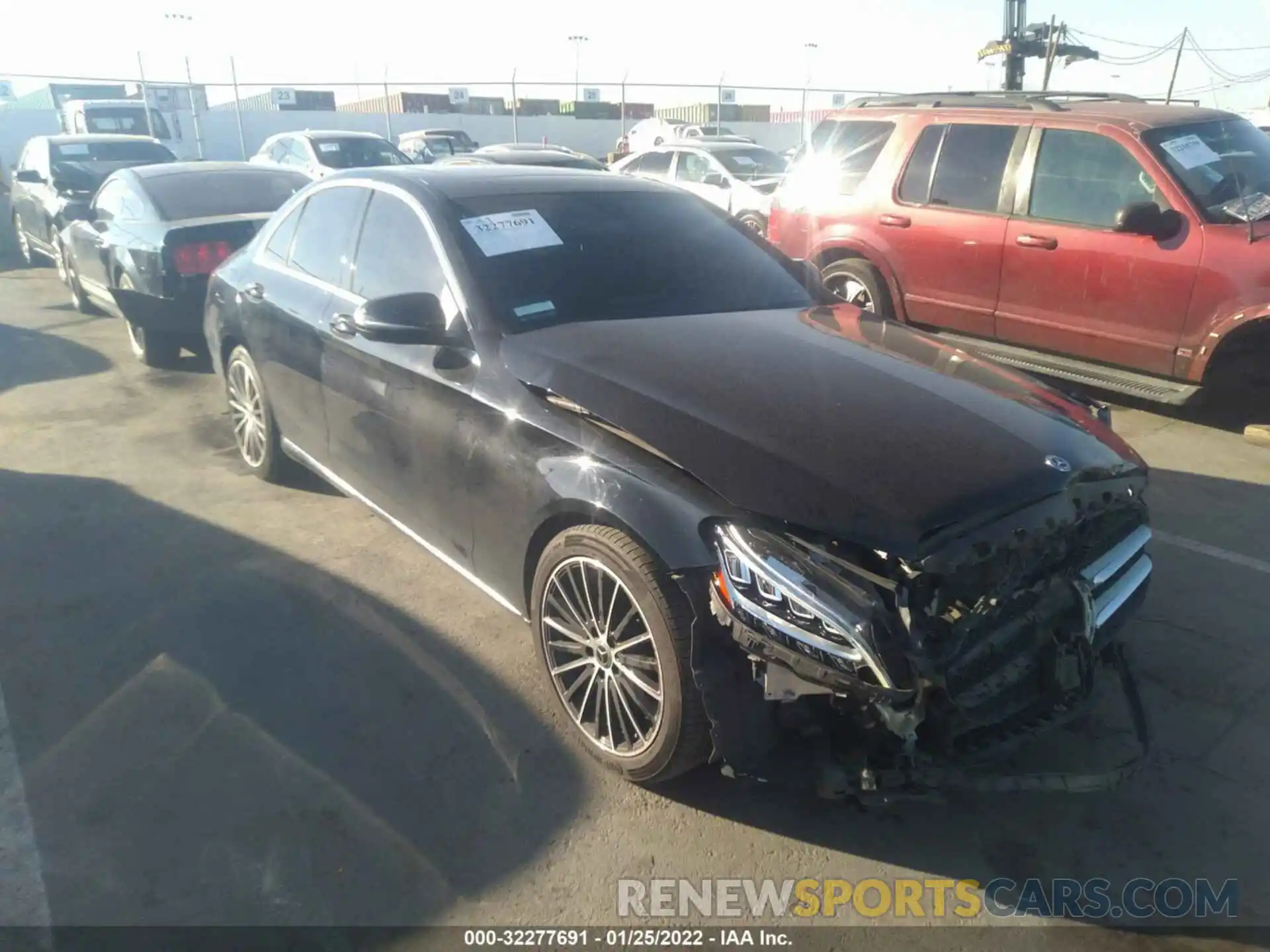 1 Photograph of a damaged car 55SWF8DB7KU317263 MERCEDES-BENZ C-CLASS 2019