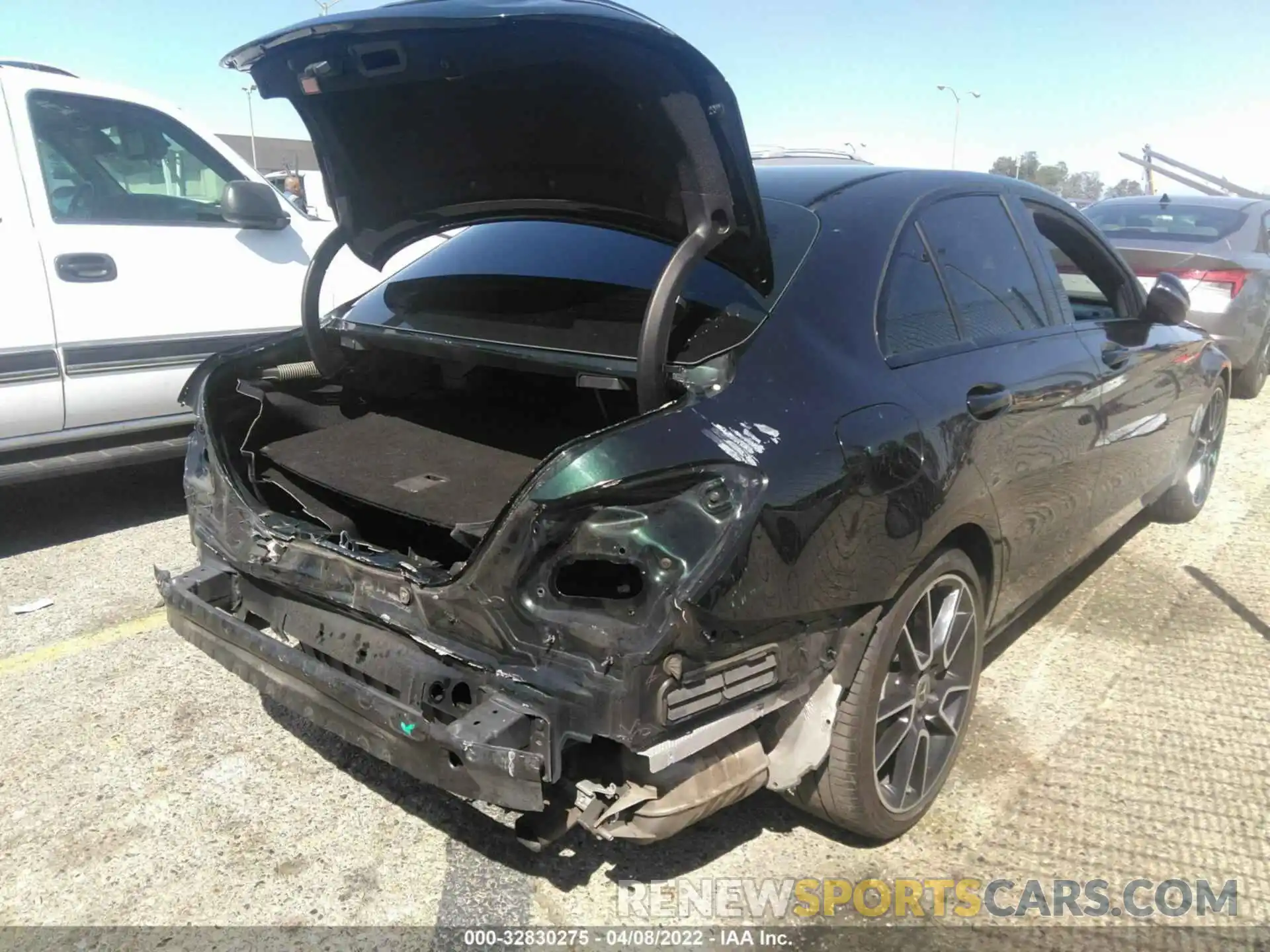 4 Photograph of a damaged car 55SWF8DB7KU319028 MERCEDES-BENZ C-CLASS 2019