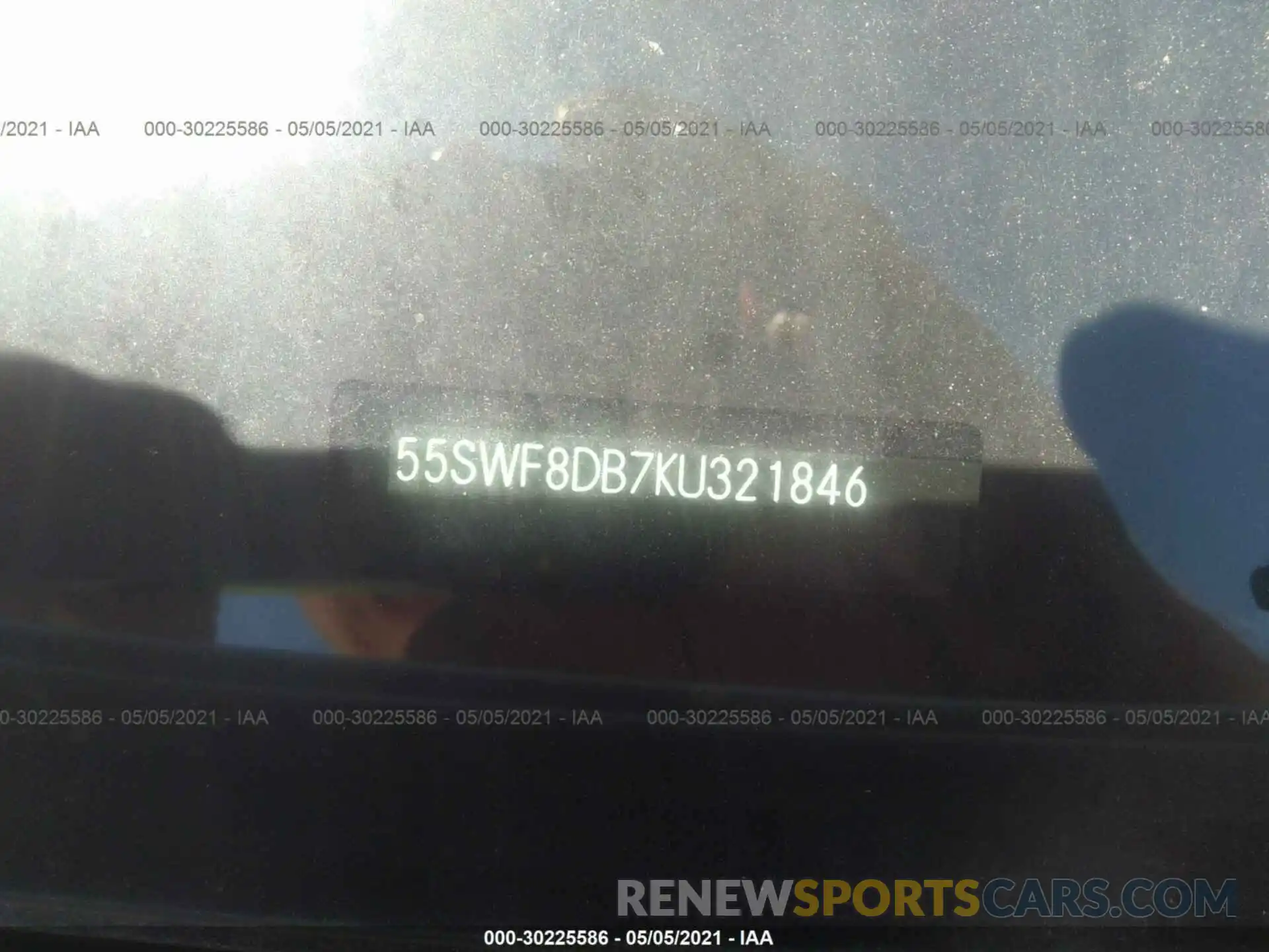 9 Photograph of a damaged car 55SWF8DB7KU321846 MERCEDES-BENZ C-CLASS 2019