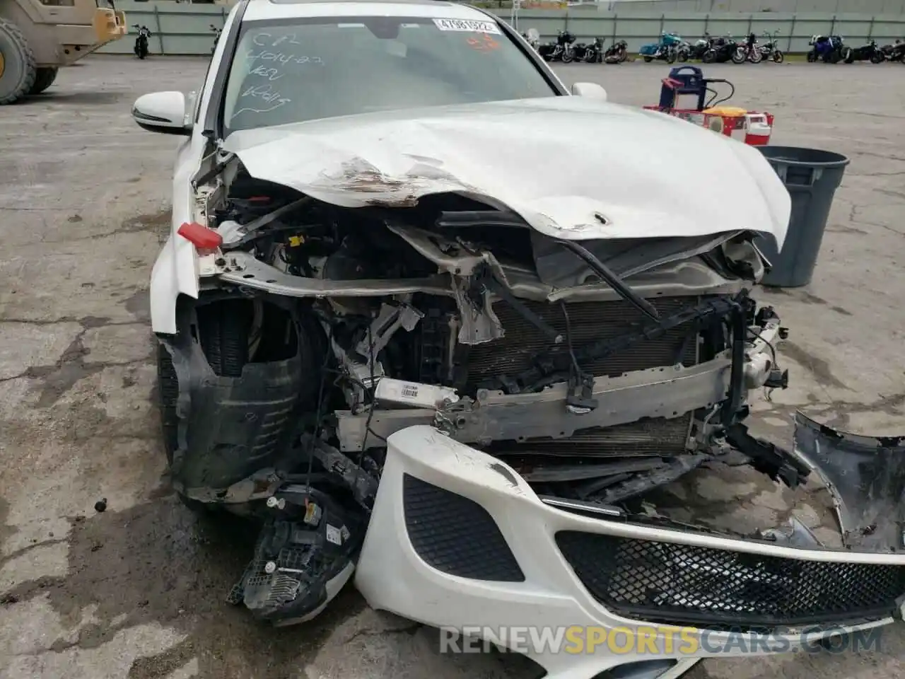 9 Photograph of a damaged car 55SWF8DB8KU283205 MERCEDES-BENZ C-CLASS 2019