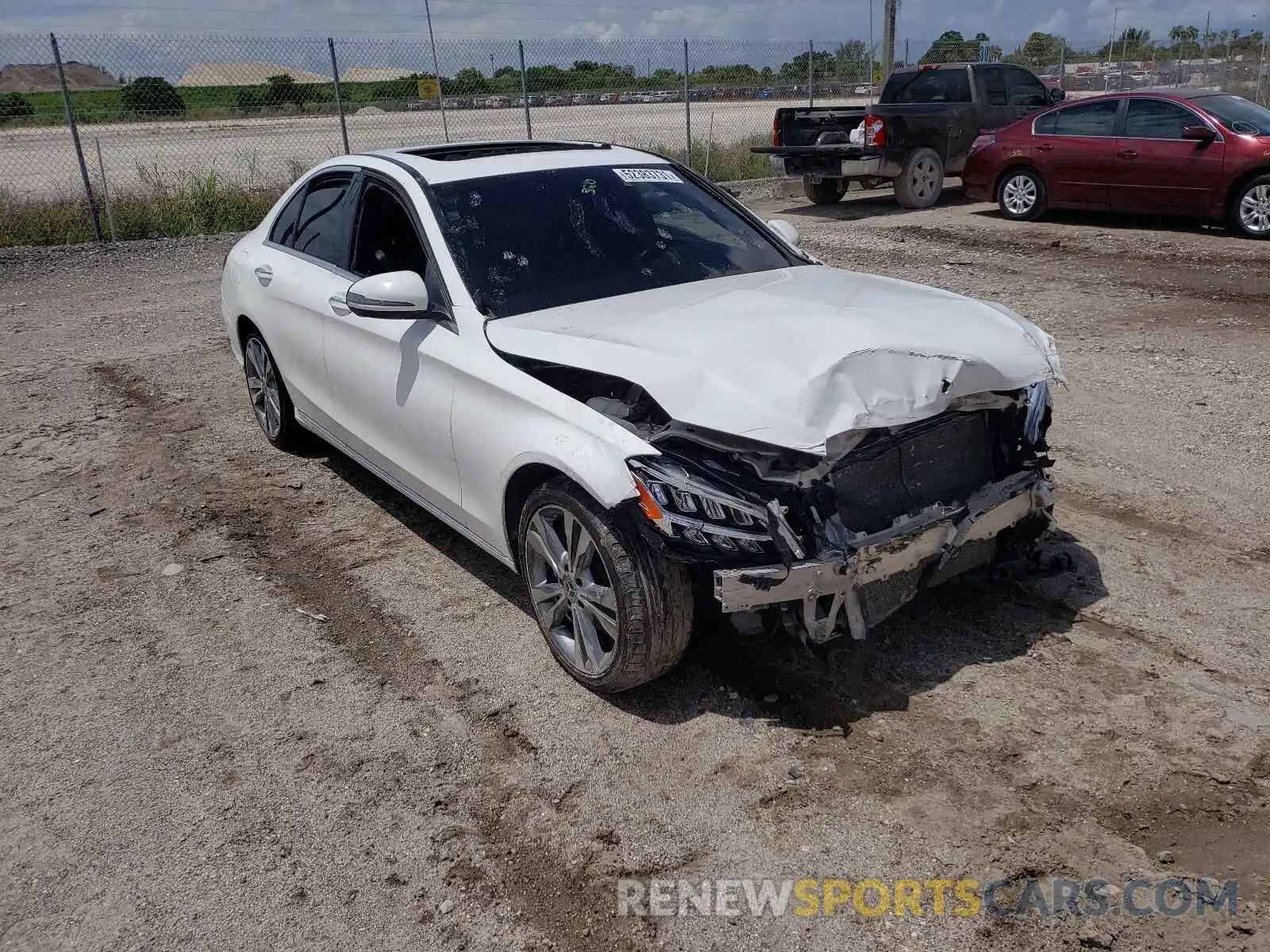 1 Photograph of a damaged car 55SWF8DB8KU285438 MERCEDES-BENZ C-CLASS 2019