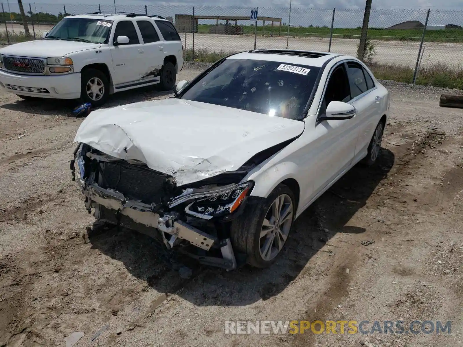 2 Photograph of a damaged car 55SWF8DB8KU285438 MERCEDES-BENZ C-CLASS 2019