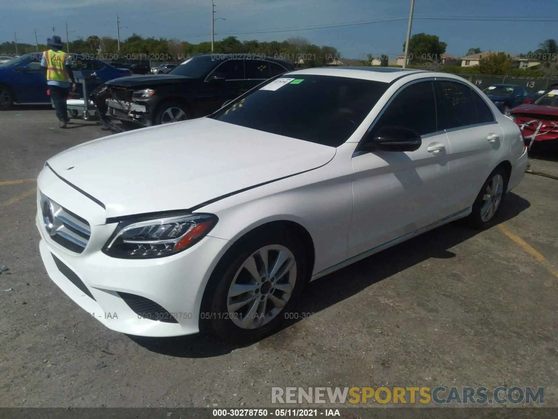 2 Photograph of a damaged car 55SWF8DB8KU294320 MERCEDES-BENZ C-CLASS 2019