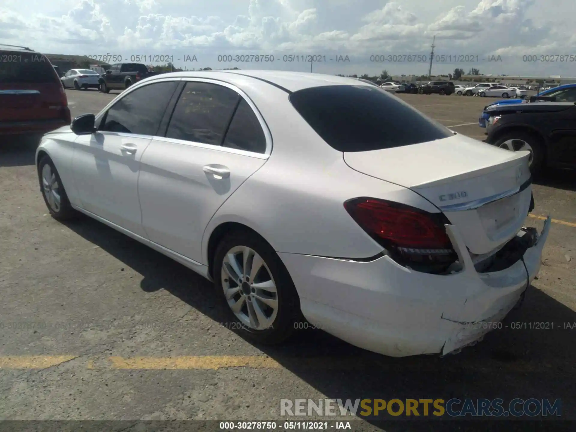 3 Photograph of a damaged car 55SWF8DB8KU294320 MERCEDES-BENZ C-CLASS 2019