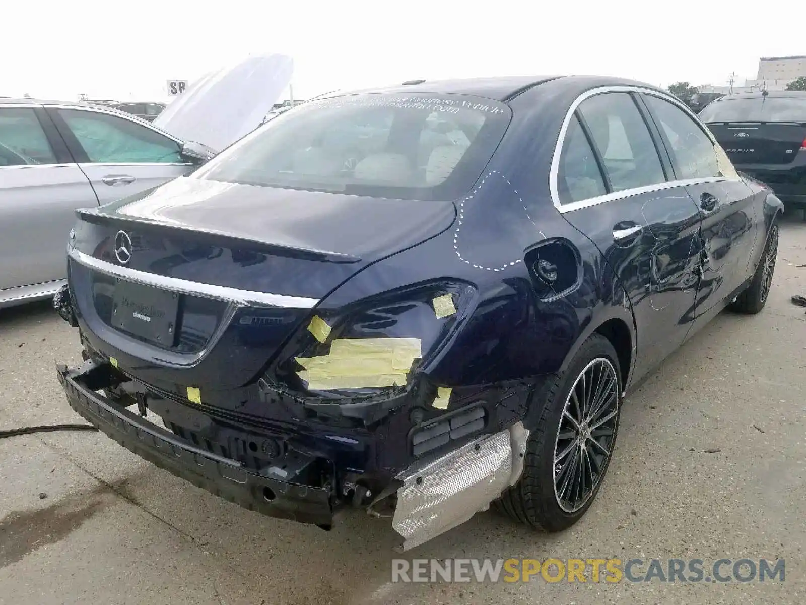 4 Photograph of a damaged car 55SWF8DB8KU294706 MERCEDES-BENZ C CLASS 2019