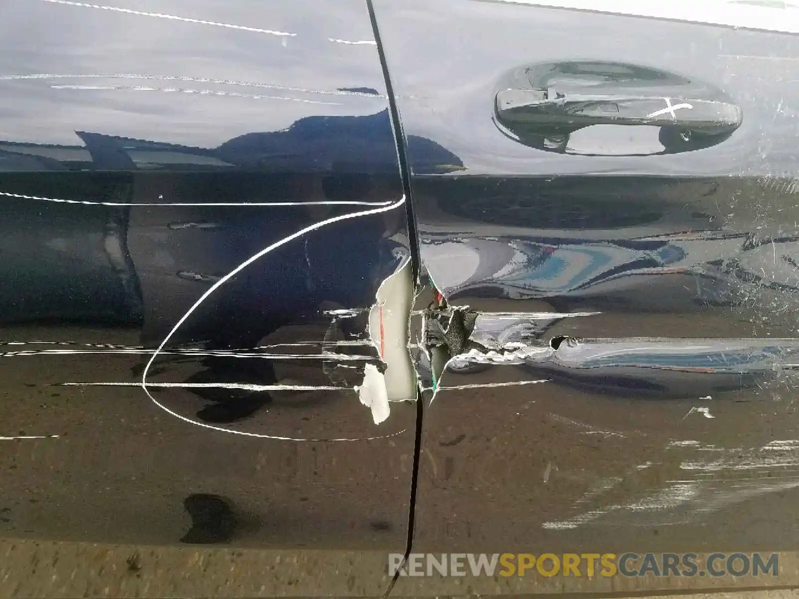 9 Photograph of a damaged car 55SWF8DB8KU294706 MERCEDES-BENZ C CLASS 2019