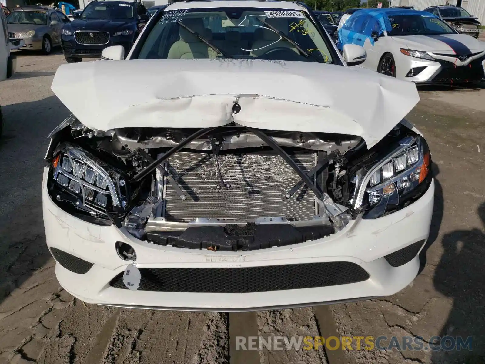 9 Photograph of a damaged car 55SWF8DB8KU294852 MERCEDES-BENZ C-CLASS 2019