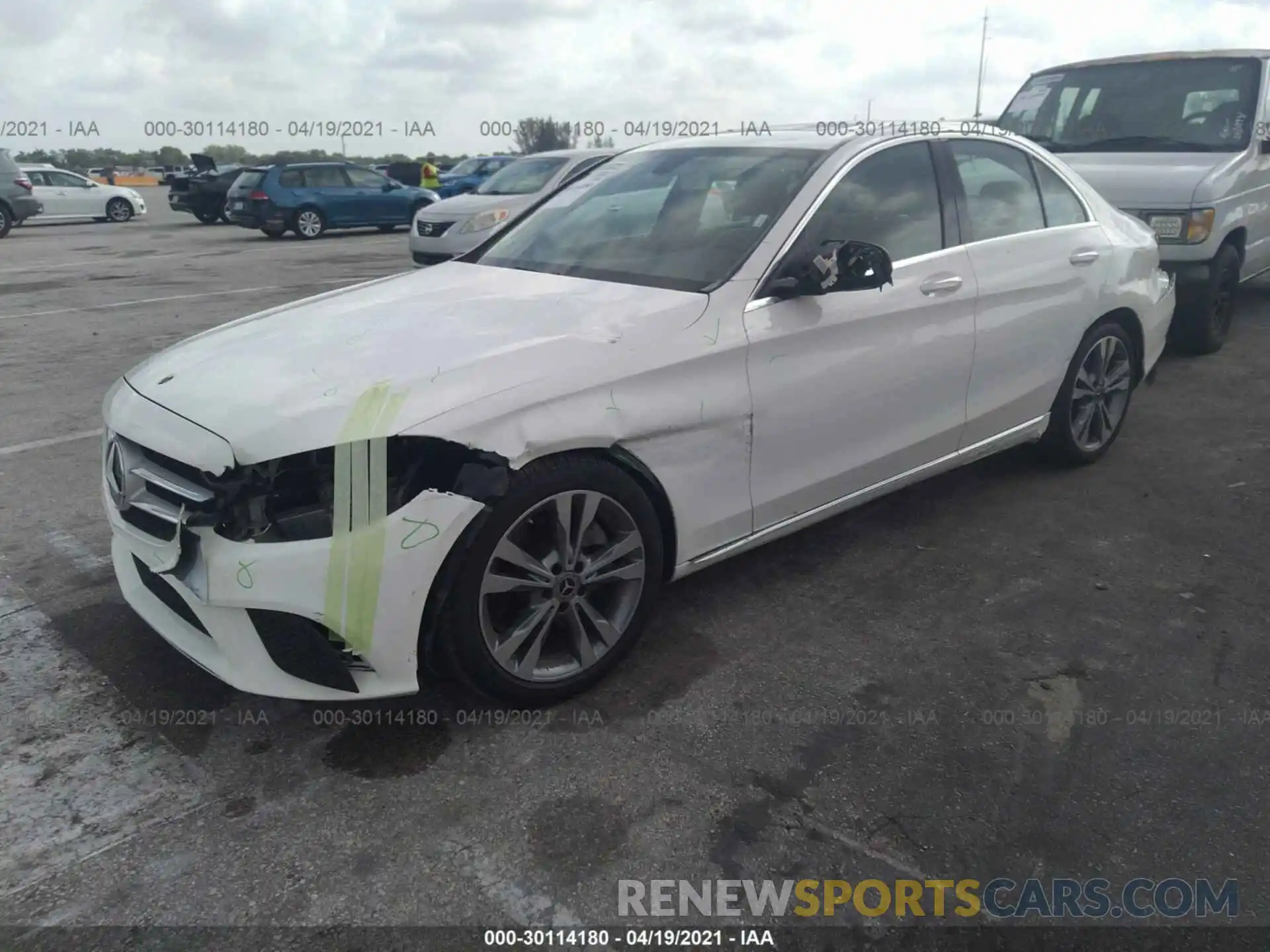 2 Photograph of a damaged car 55SWF8DB8KU296276 MERCEDES-BENZ C-CLASS 2019