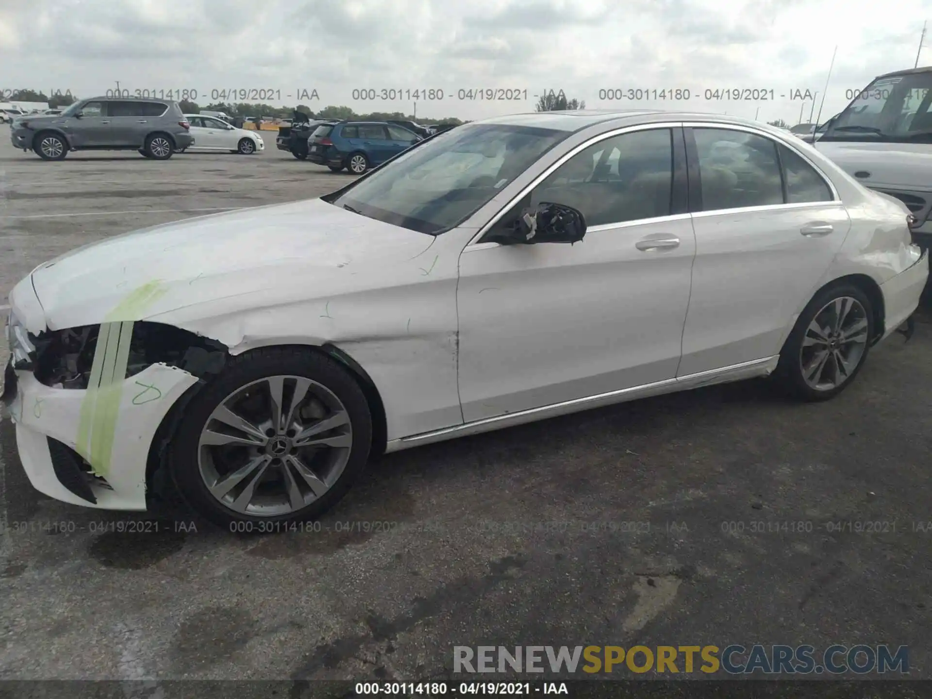 6 Photograph of a damaged car 55SWF8DB8KU296276 MERCEDES-BENZ C-CLASS 2019