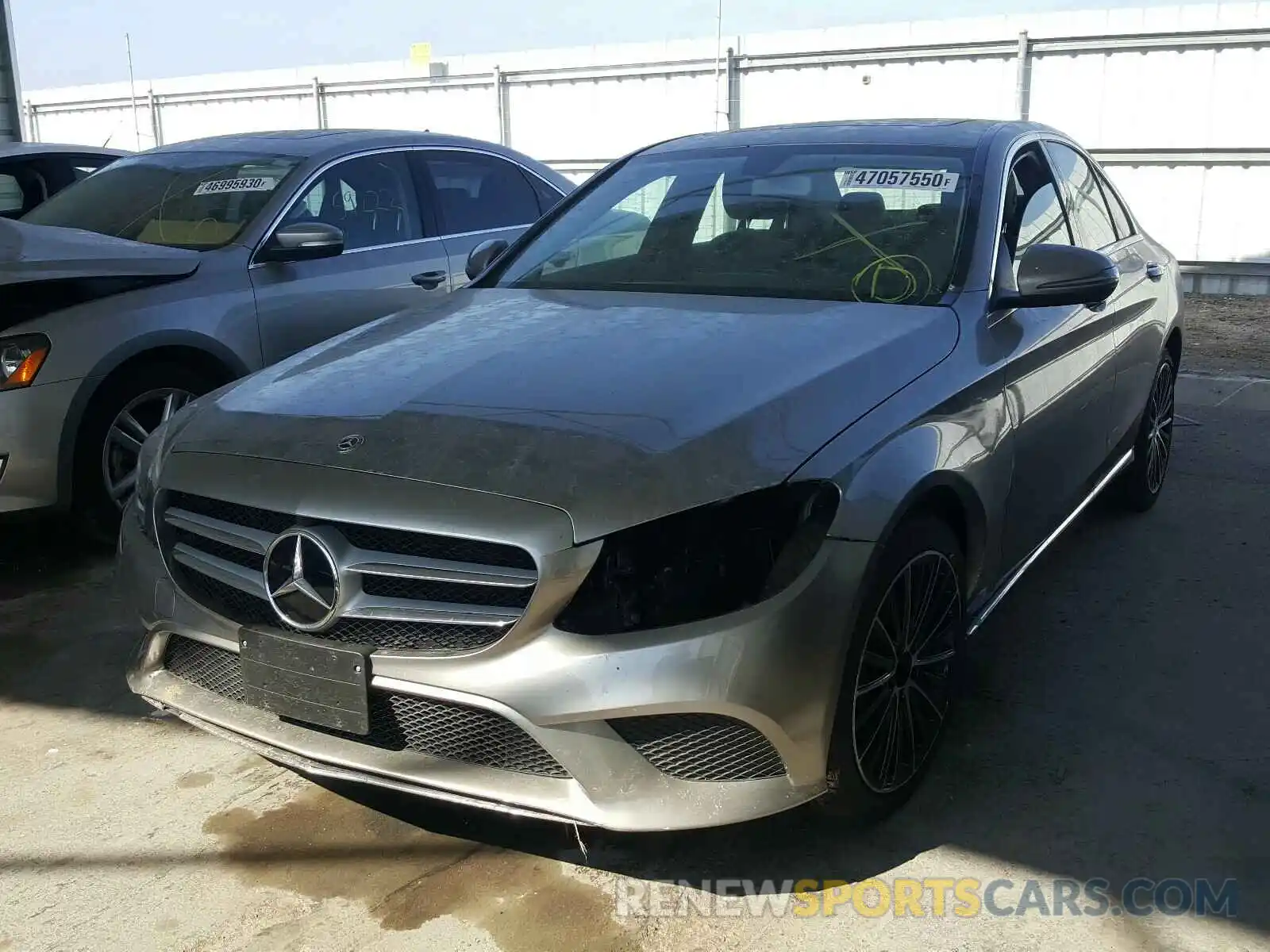 2 Photograph of a damaged car 55SWF8DB8KU300388 MERCEDES-BENZ C CLASS 2019