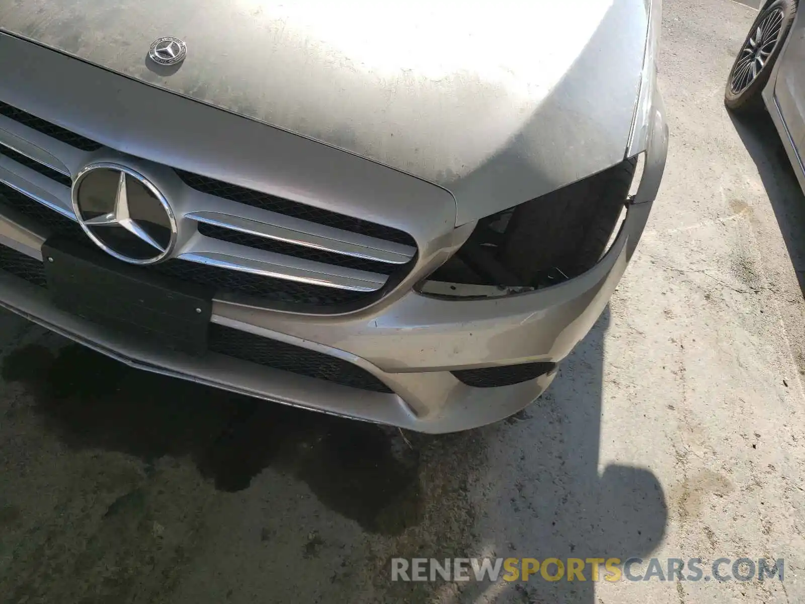 9 Photograph of a damaged car 55SWF8DB8KU300388 MERCEDES-BENZ C CLASS 2019