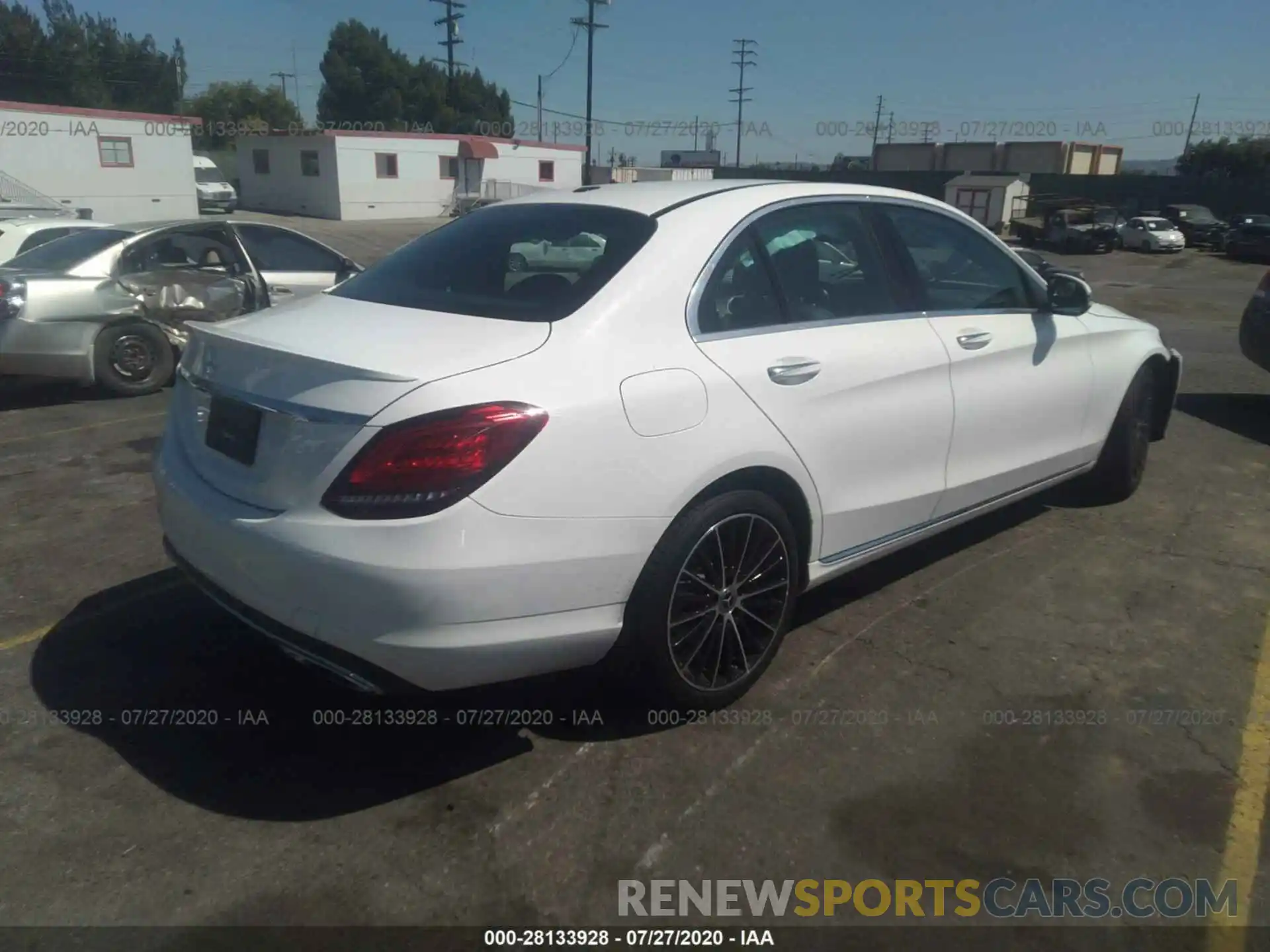 4 Photograph of a damaged car 55SWF8DB8KU300570 MERCEDES-BENZ C-CLASS 2019