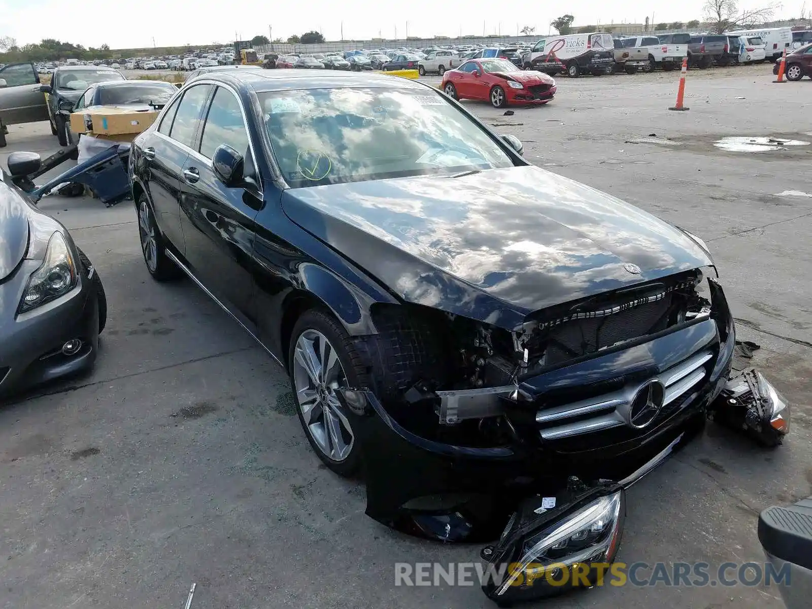 1 Photograph of a damaged car 55SWF8DB8KU307664 MERCEDES-BENZ C CLASS 2019