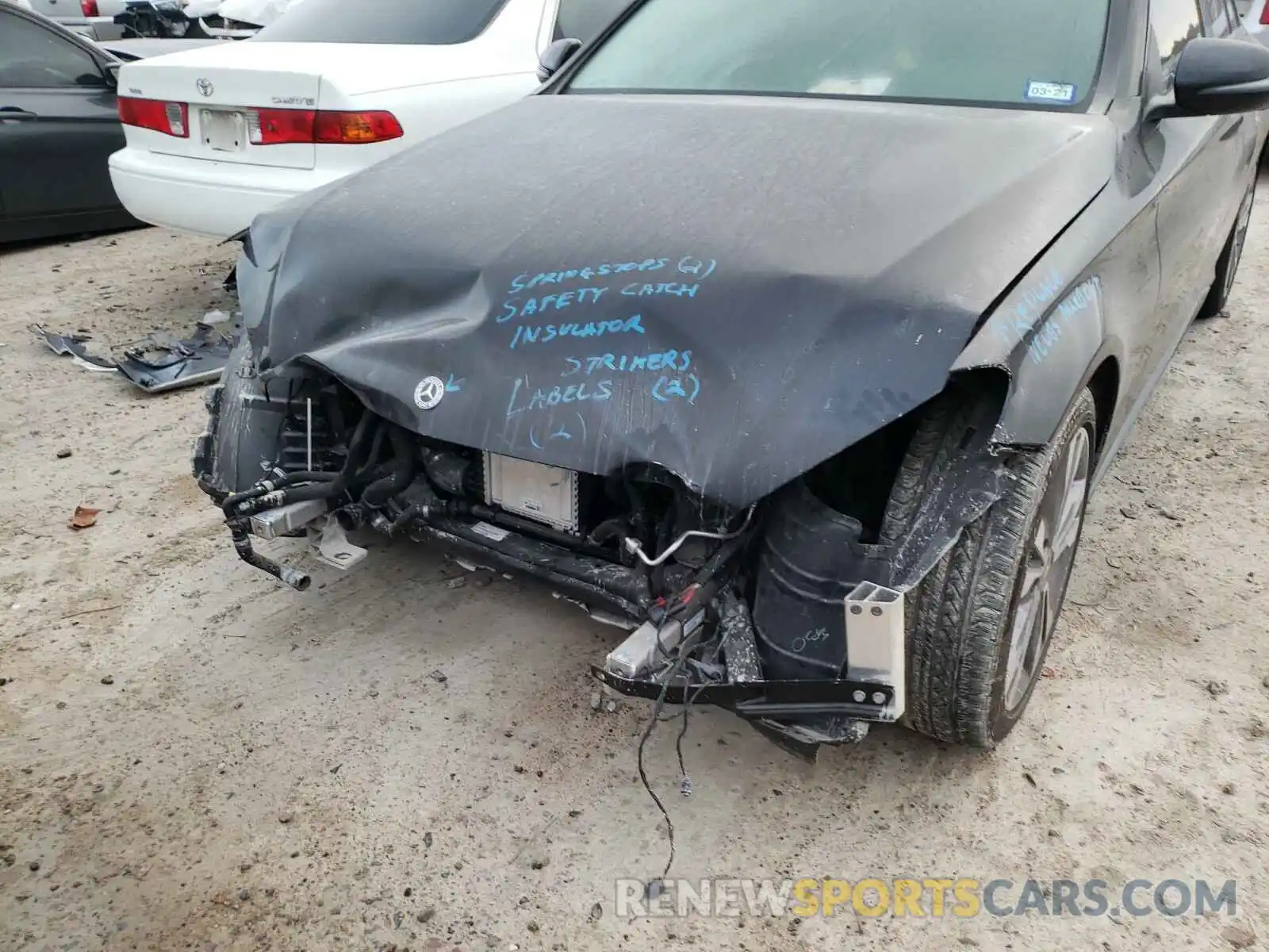 9 Photograph of a damaged car 55SWF8DB8KU309446 MERCEDES-BENZ C CLASS 2019