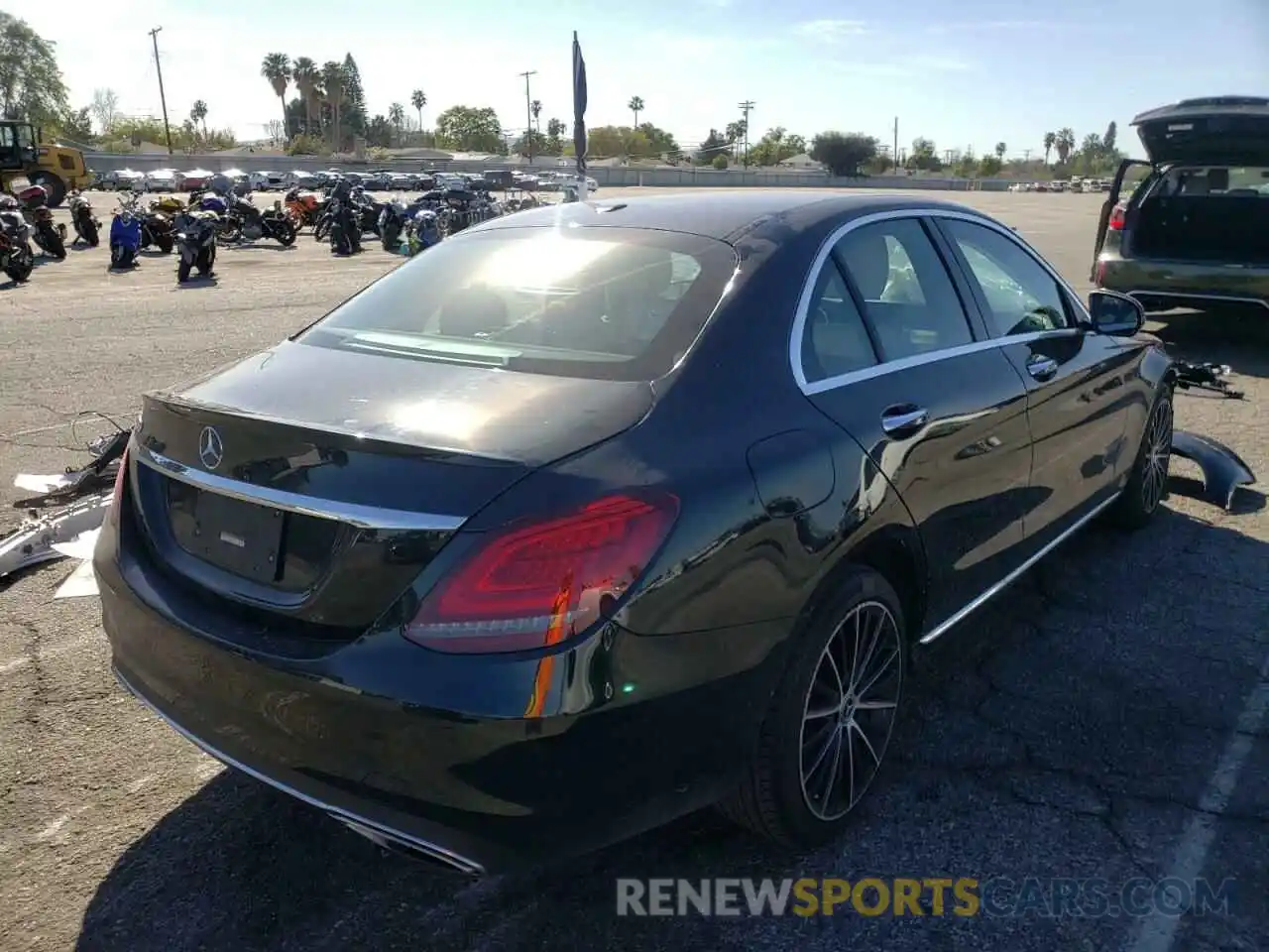 4 Photograph of a damaged car 55SWF8DB8KU316154 MERCEDES-BENZ C-CLASS 2019