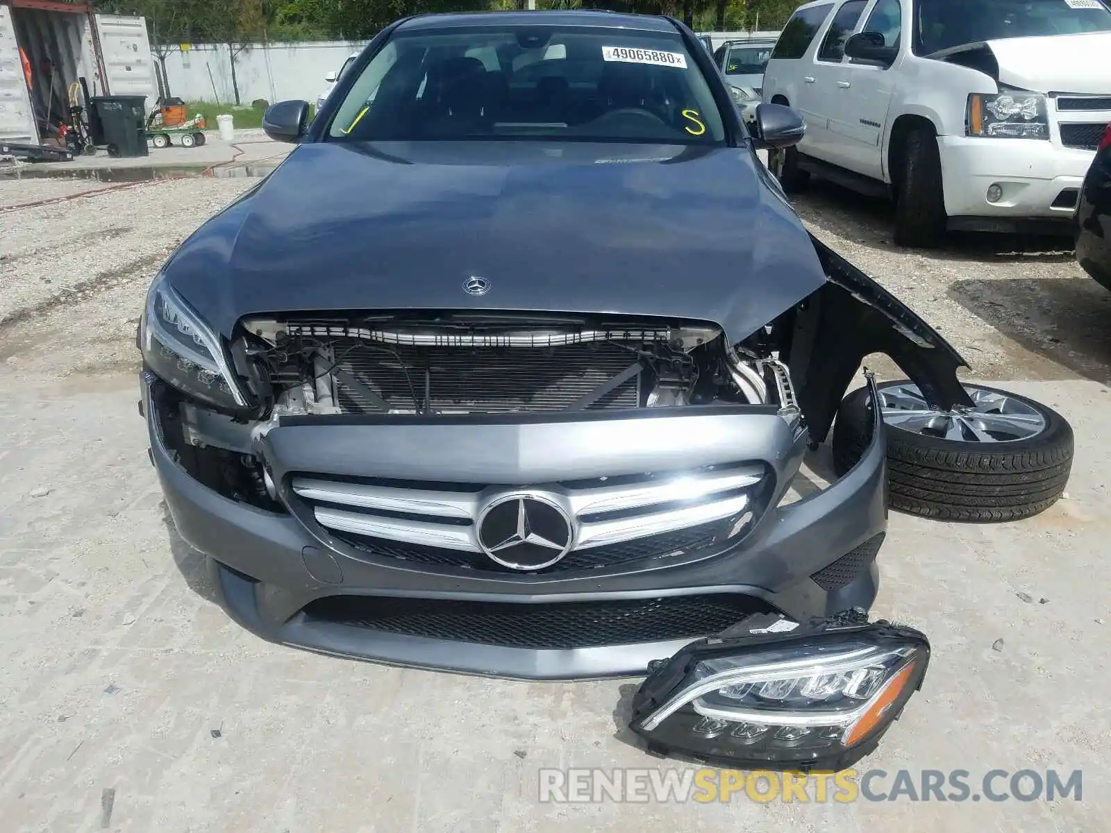 9 Photograph of a damaged car 55SWF8DB8KU319748 MERCEDES-BENZ C CLASS 2019