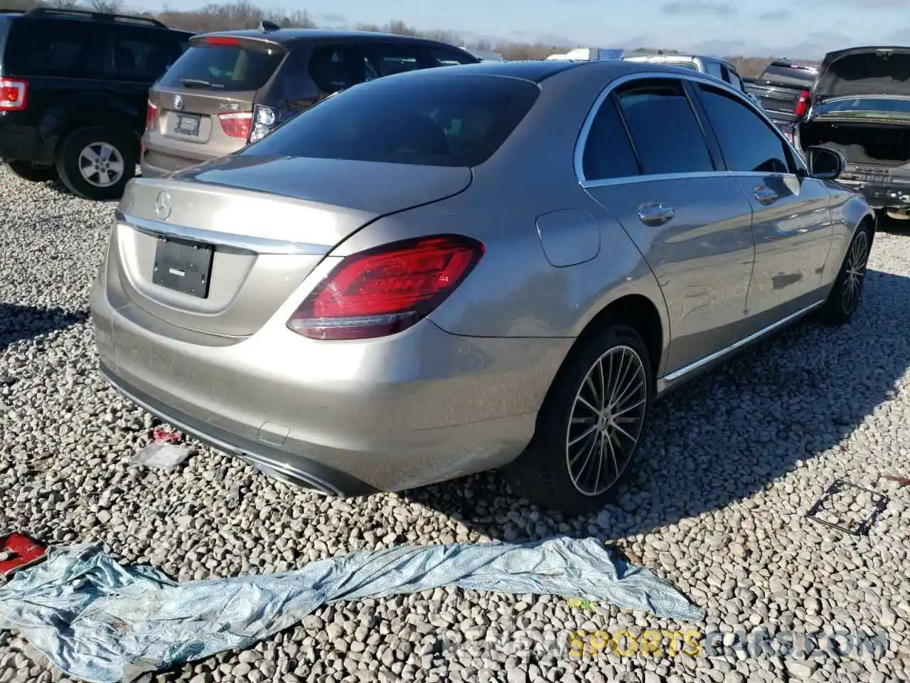 4 Photograph of a damaged car 55SWF8DB9KU283679 MERCEDES-BENZ C-CLASS 2019