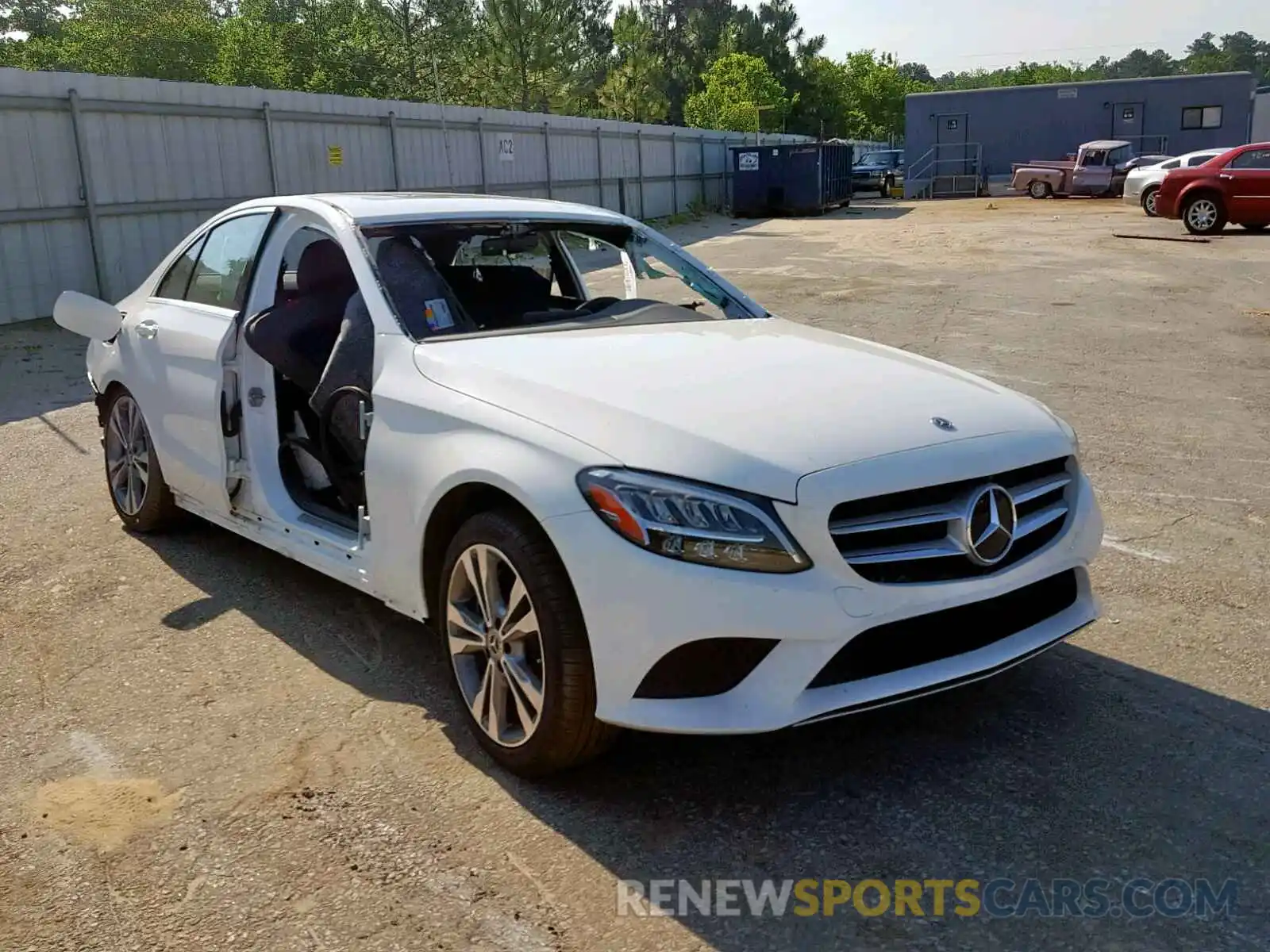 1 Photograph of a damaged car 55SWF8DB9KU284704 MERCEDES-BENZ C CLASS 2019