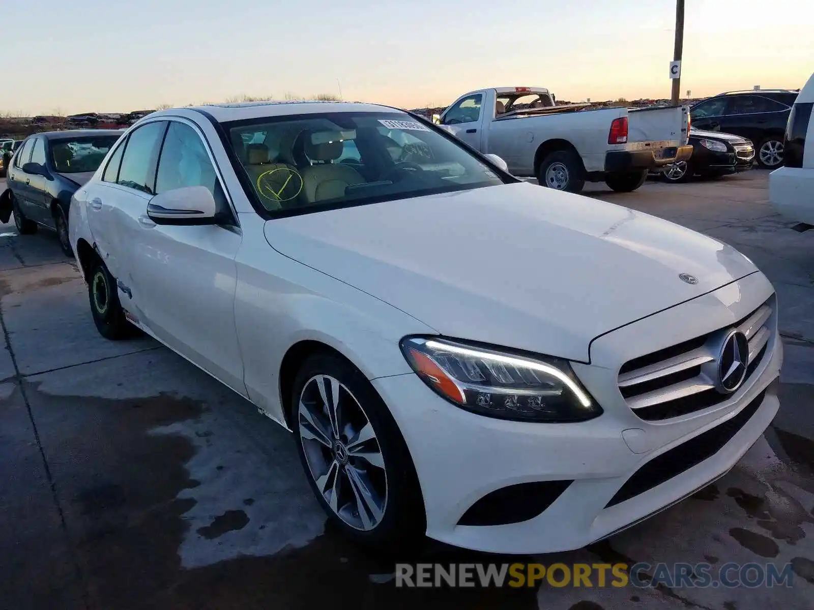 1 Photograph of a damaged car 55SWF8DB9KU288008 MERCEDES-BENZ C CLASS 2019