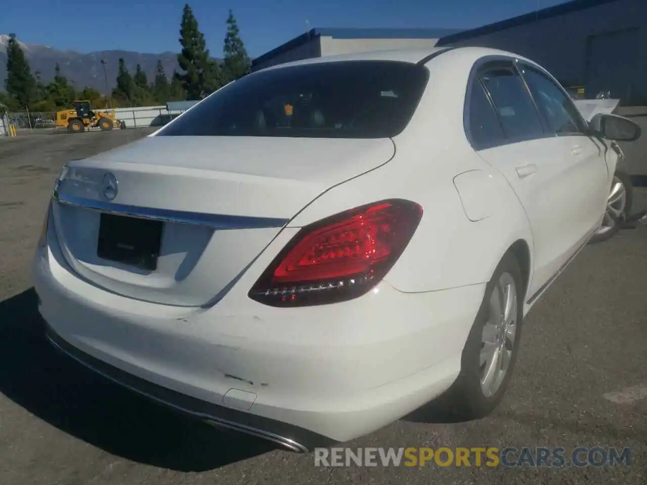 4 Photograph of a damaged car 55SWF8DB9KU295394 MERCEDES-BENZ C-CLASS 2019