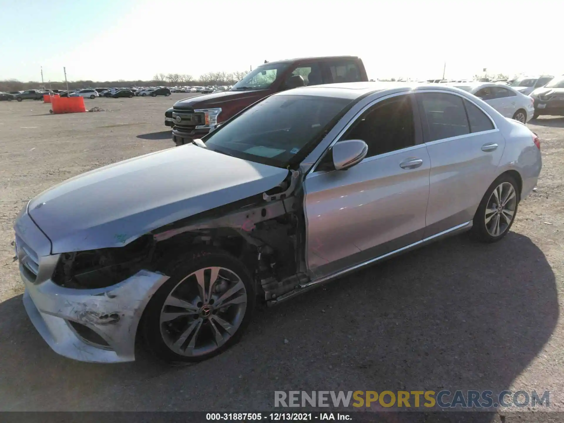 2 Photograph of a damaged car 55SWF8DB9KU295427 MERCEDES-BENZ C-CLASS 2019