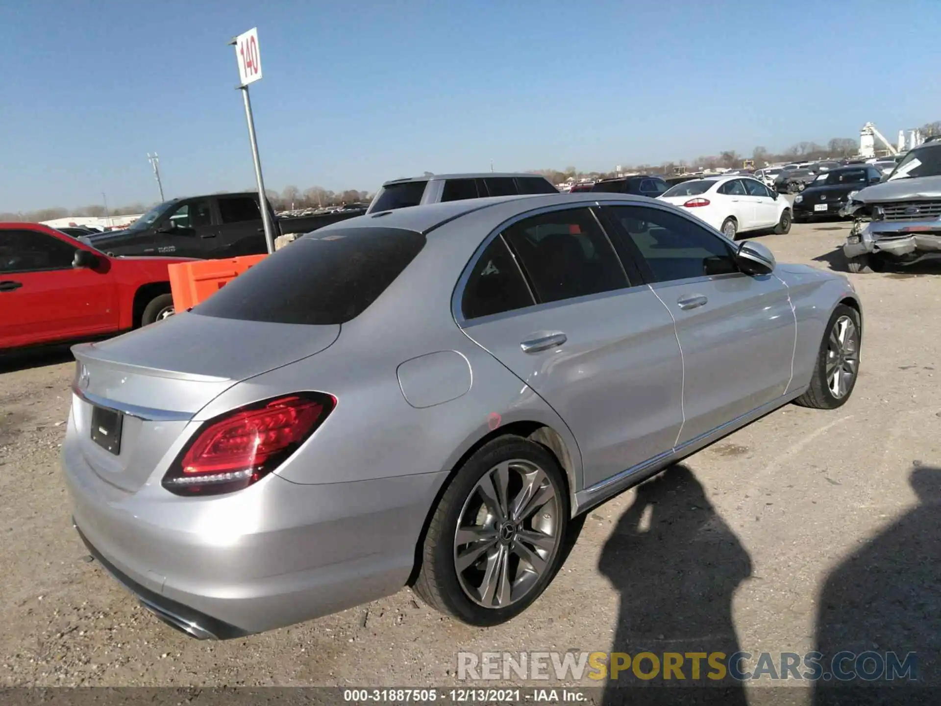 4 Photograph of a damaged car 55SWF8DB9KU295427 MERCEDES-BENZ C-CLASS 2019