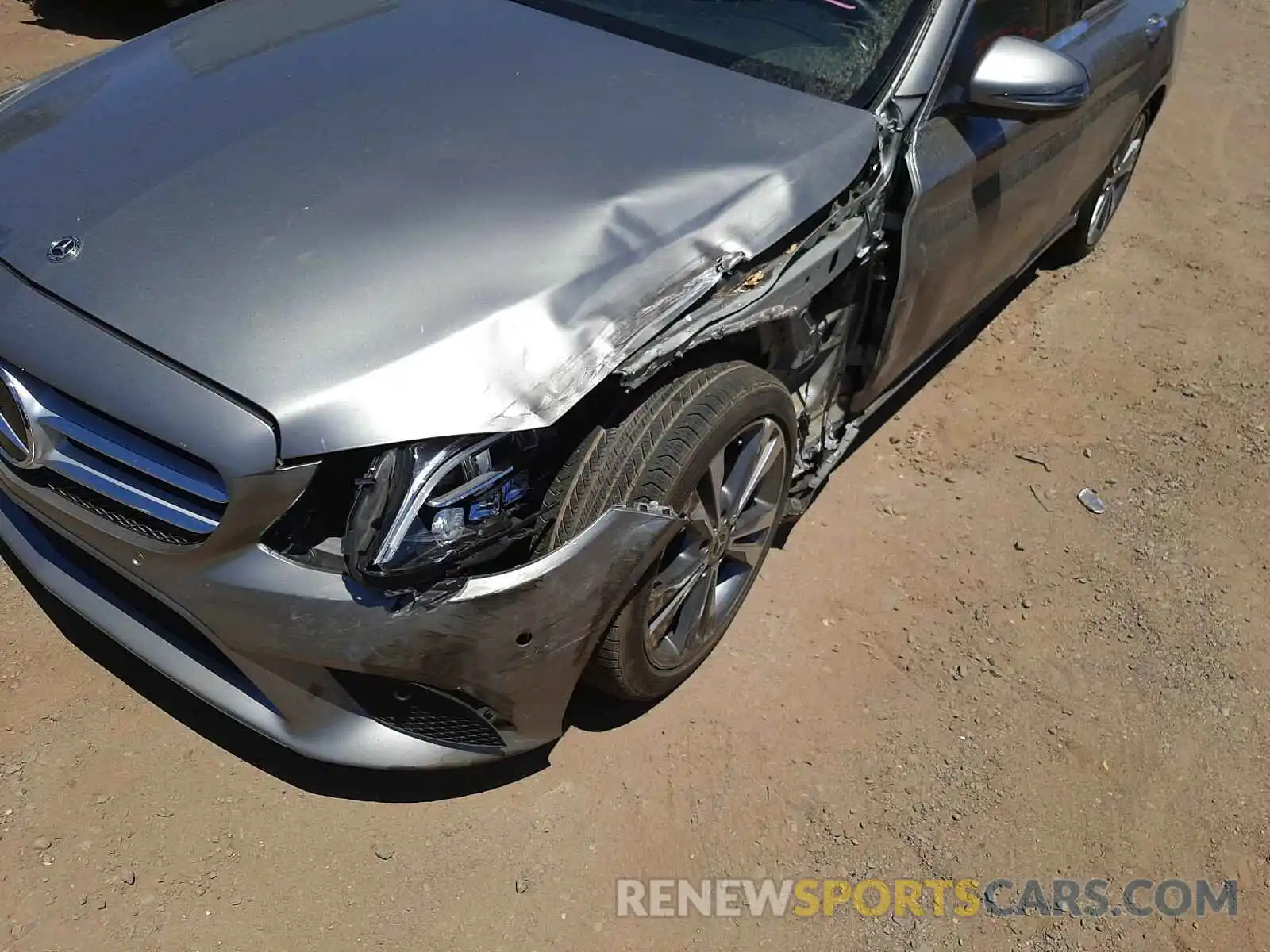 9 Photograph of a damaged car 55SWF8DB9KU300142 MERCEDES-BENZ C CLASS 2019