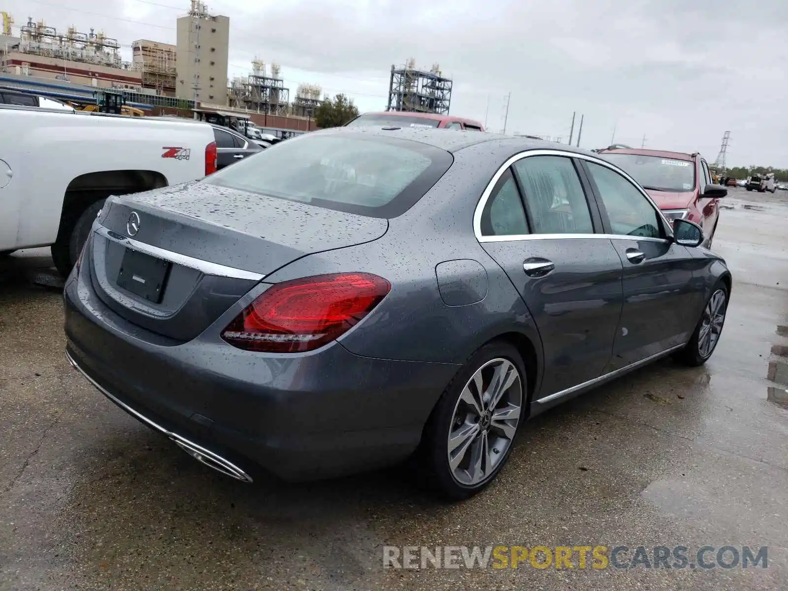 4 Photograph of a damaged car 55SWF8DB9KU302392 MERCEDES-BENZ C-CLASS 2019