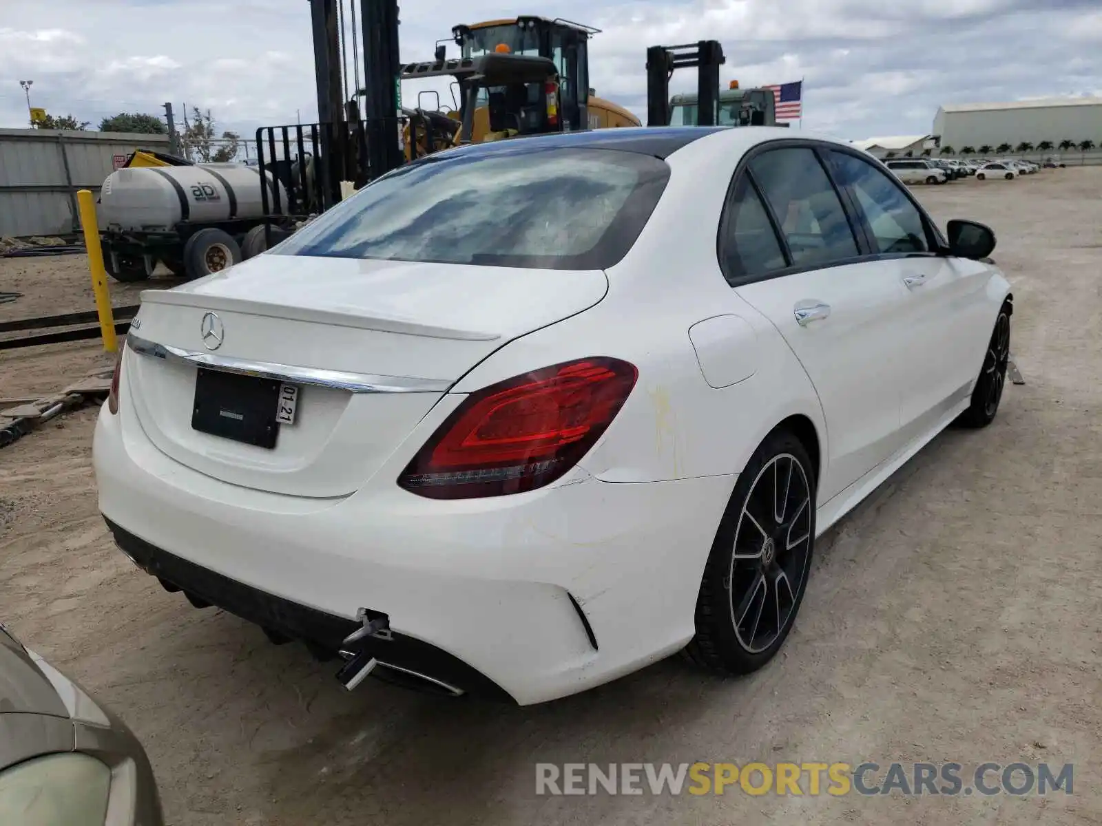 4 Photograph of a damaged car 55SWF8DB9KU303235 MERCEDES-BENZ C-CLASS 2019