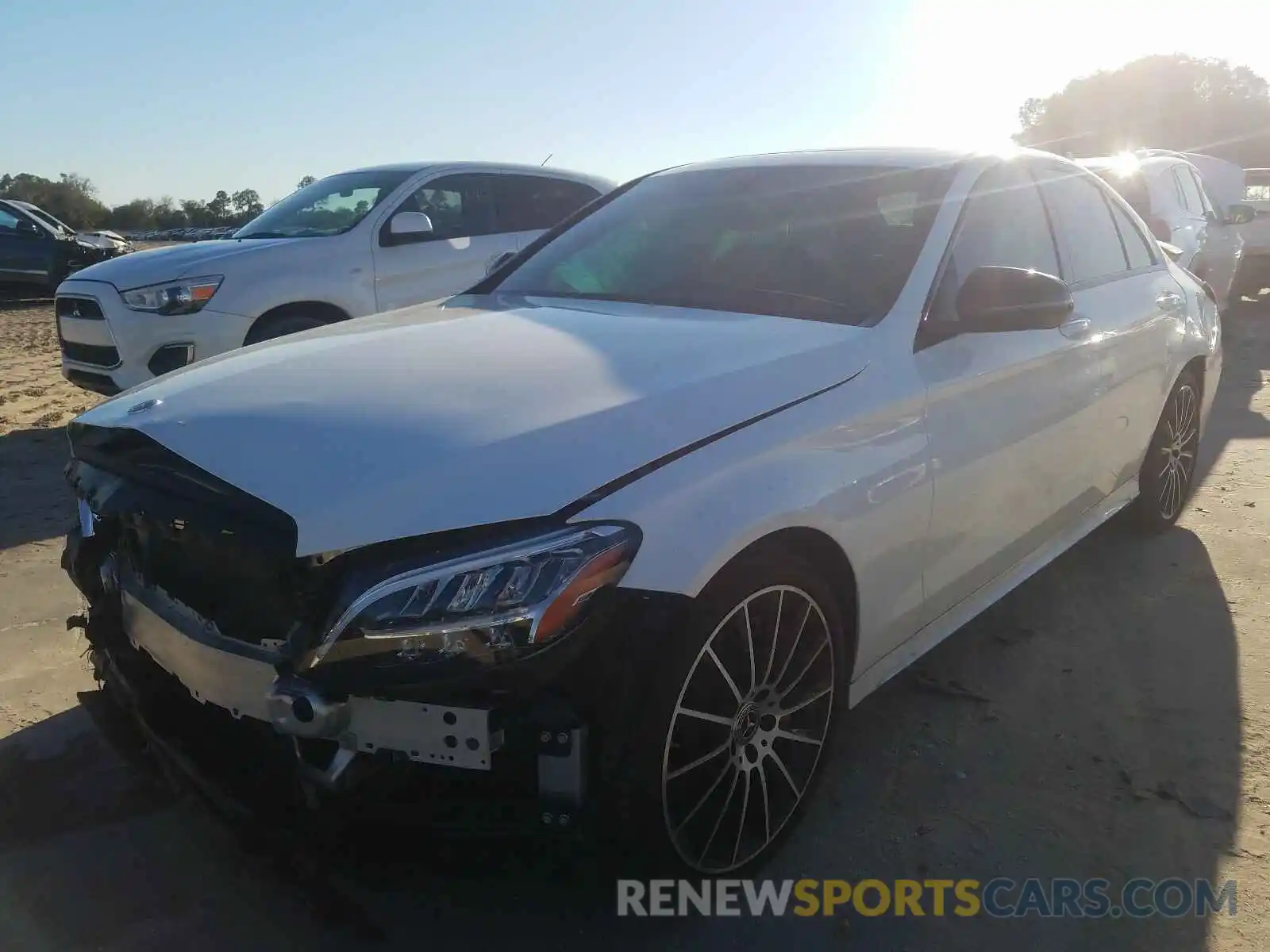 2 Photograph of a damaged car 55SWF8DB9KU303994 MERCEDES-BENZ C CLASS 2019