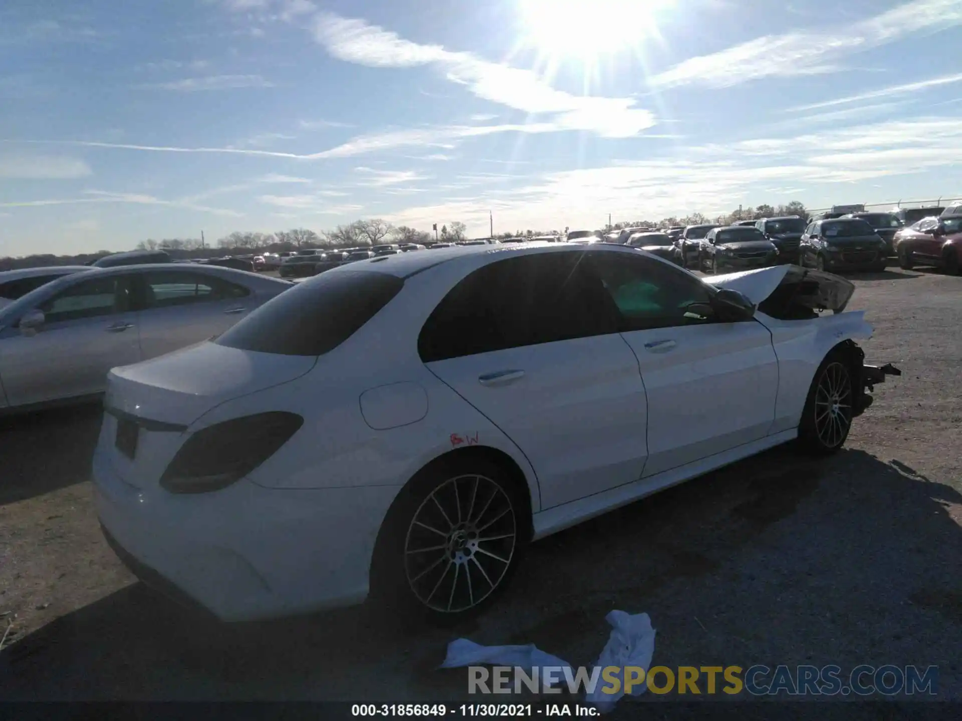 4 Photograph of a damaged car 55SWF8DB9KU307642 MERCEDES-BENZ C-CLASS 2019