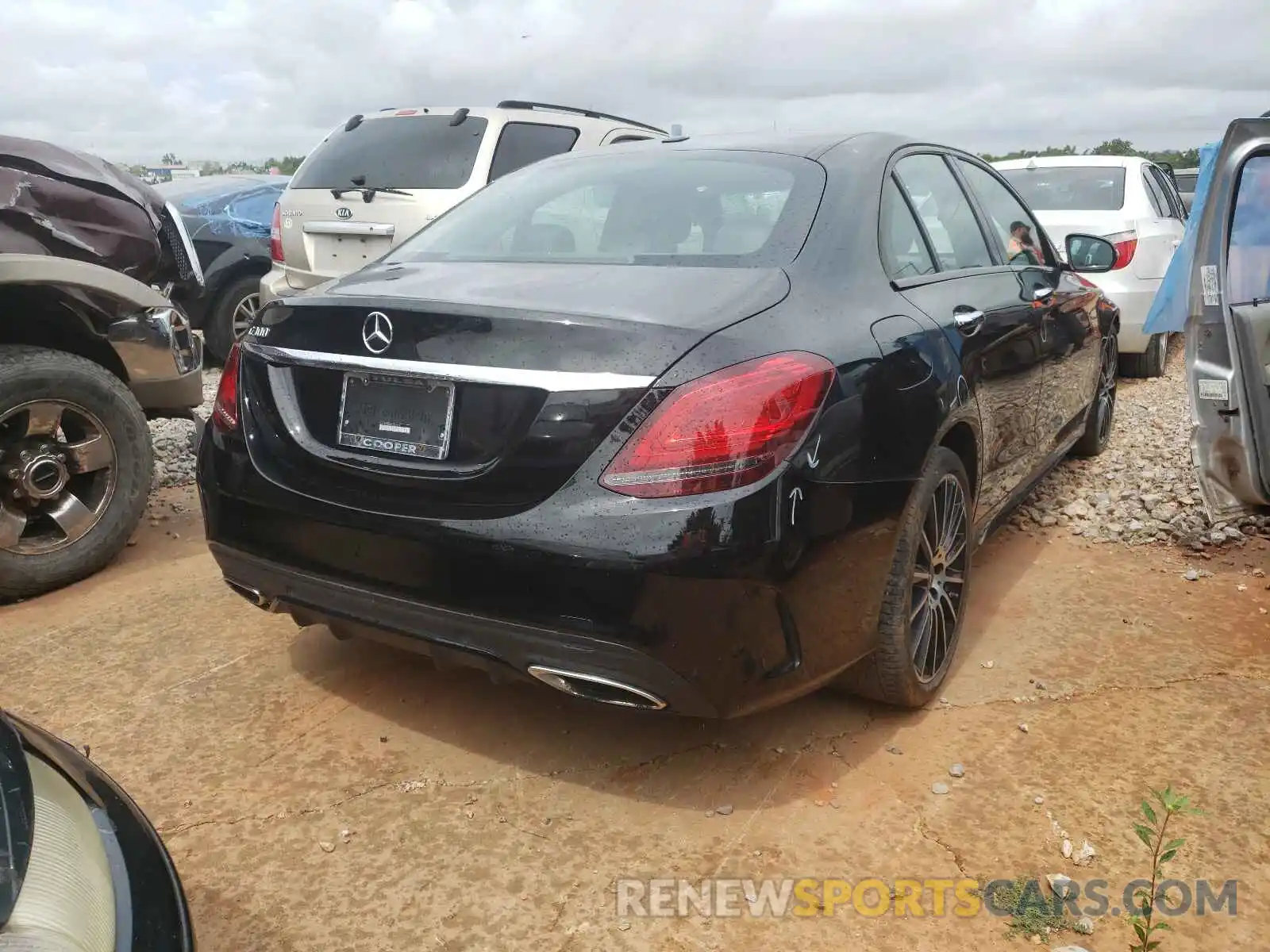 4 Photograph of a damaged car 55SWF8DB9KU309231 MERCEDES-BENZ C-CLASS 2019