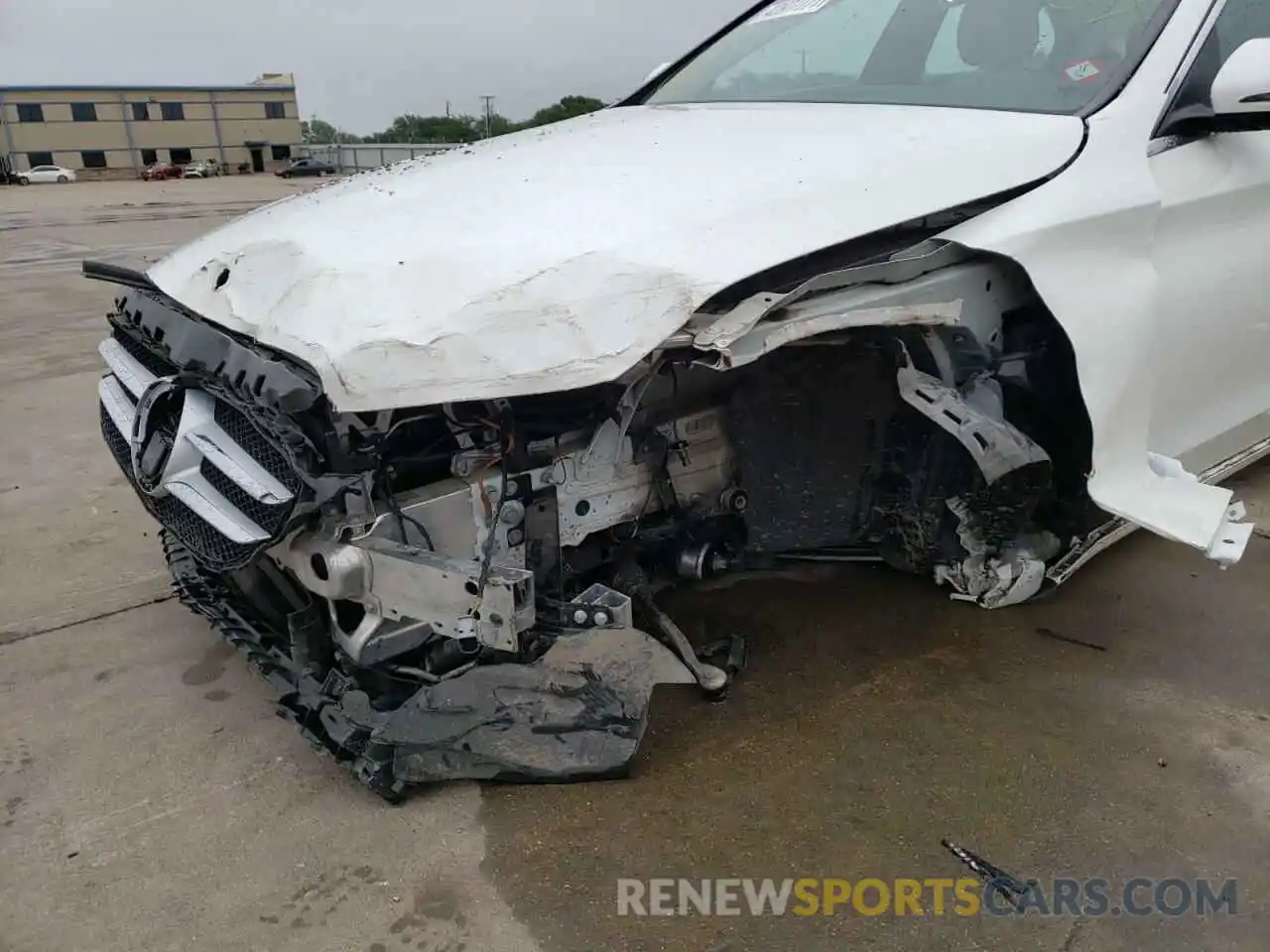 9 Photograph of a damaged car 55SWF8DB9KU310959 MERCEDES-BENZ C CLASS 2019