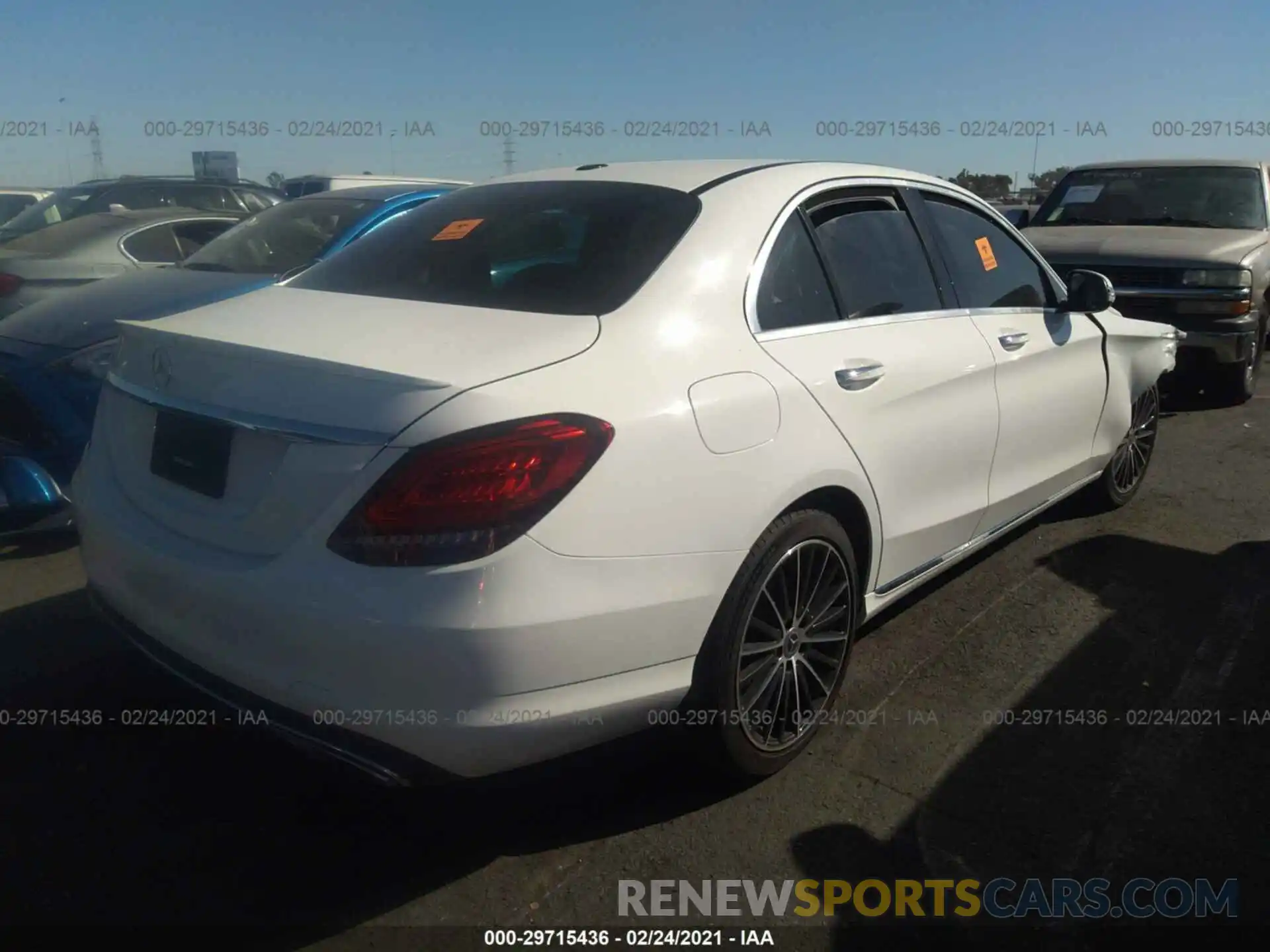 4 Photograph of a damaged car 55SWF8DB9KU311870 MERCEDES-BENZ C-CLASS 2019