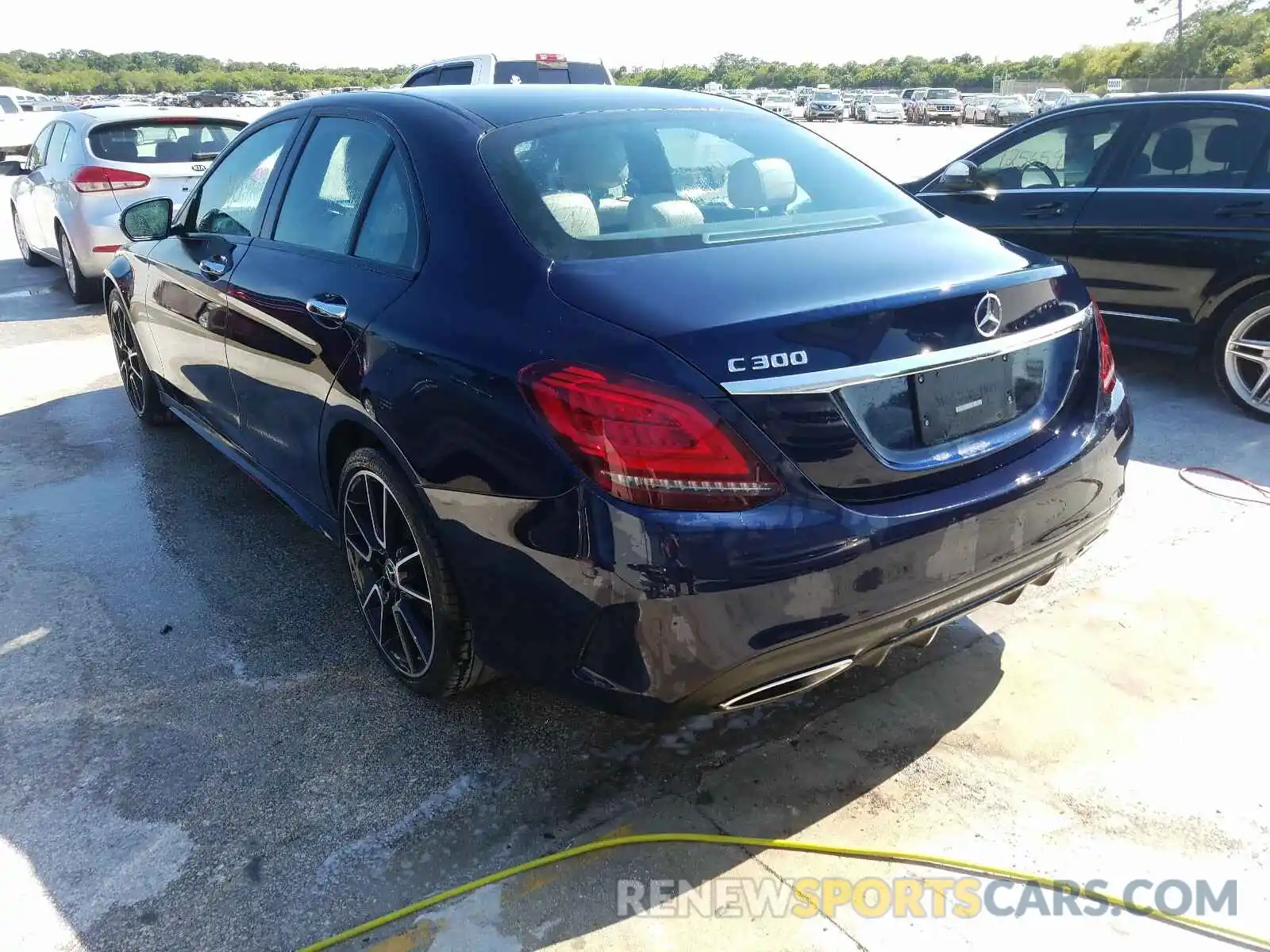 3 Photograph of a damaged car 55SWF8DB9KU314039 MERCEDES-BENZ C CLASS 2019