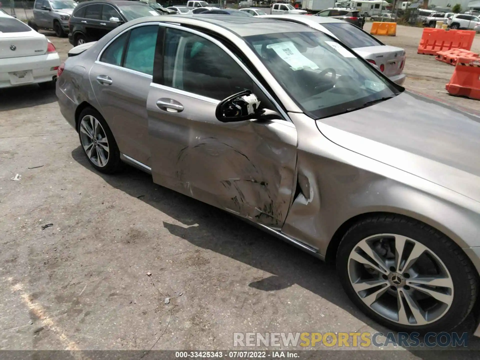 6 Photograph of a damaged car 55SWF8DB9KU315269 MERCEDES-BENZ C-CLASS 2019