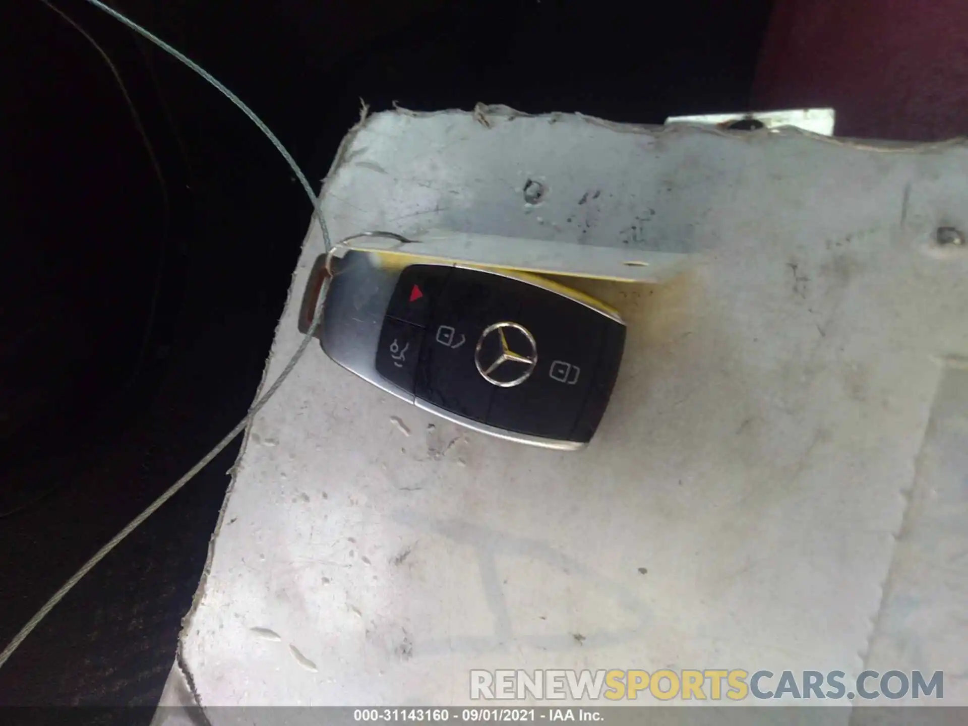 11 Photograph of a damaged car 55SWF8DB9KU321380 MERCEDES-BENZ C-CLASS 2019