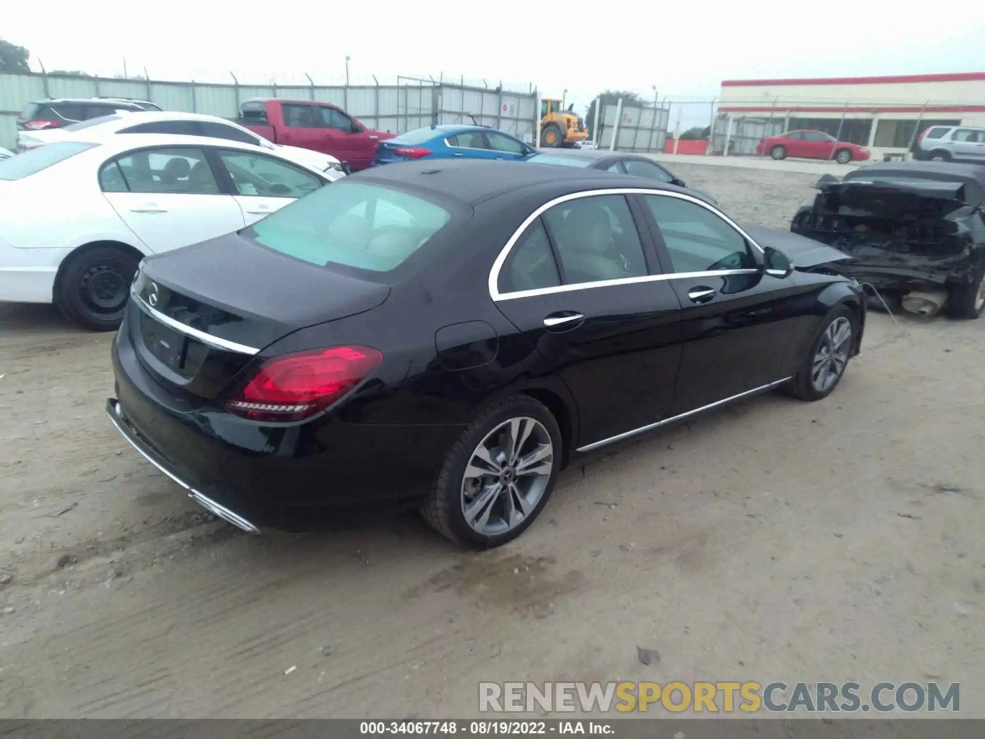 4 Photograph of a damaged car 55SWF8DBXKU289491 MERCEDES-BENZ C-CLASS 2019