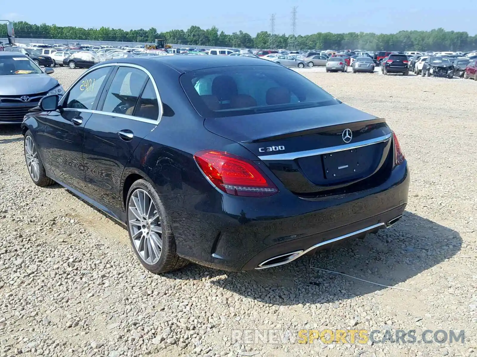 3 Photograph of a damaged car 55SWF8DBXKU292052 MERCEDES-BENZ C CLASS 2019