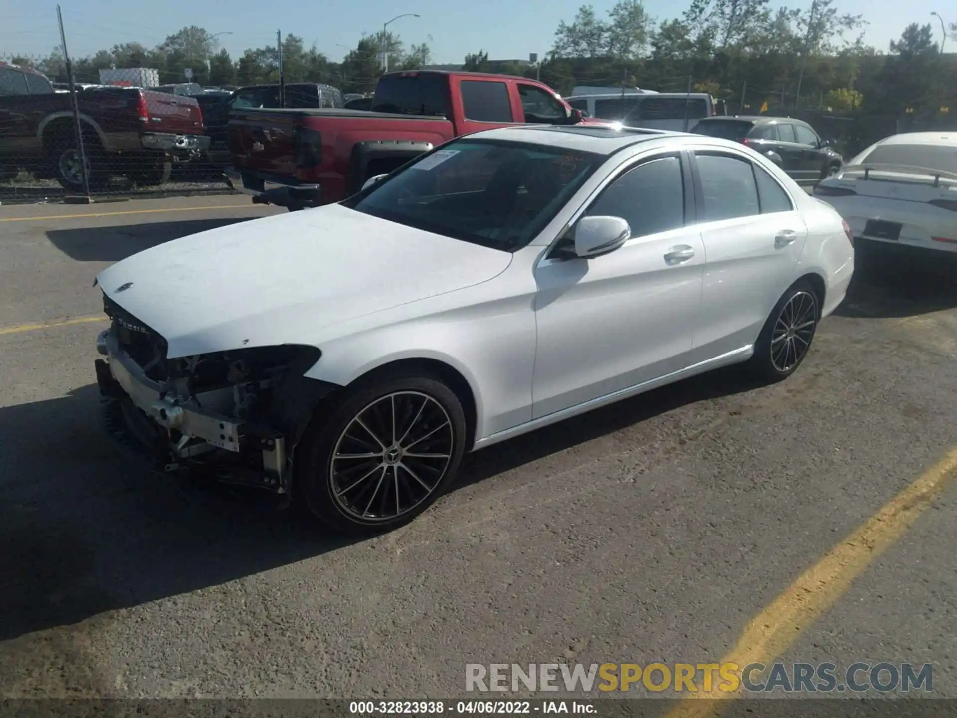 2 Photograph of a damaged car 55SWF8DBXKU294142 MERCEDES-BENZ C-CLASS 2019