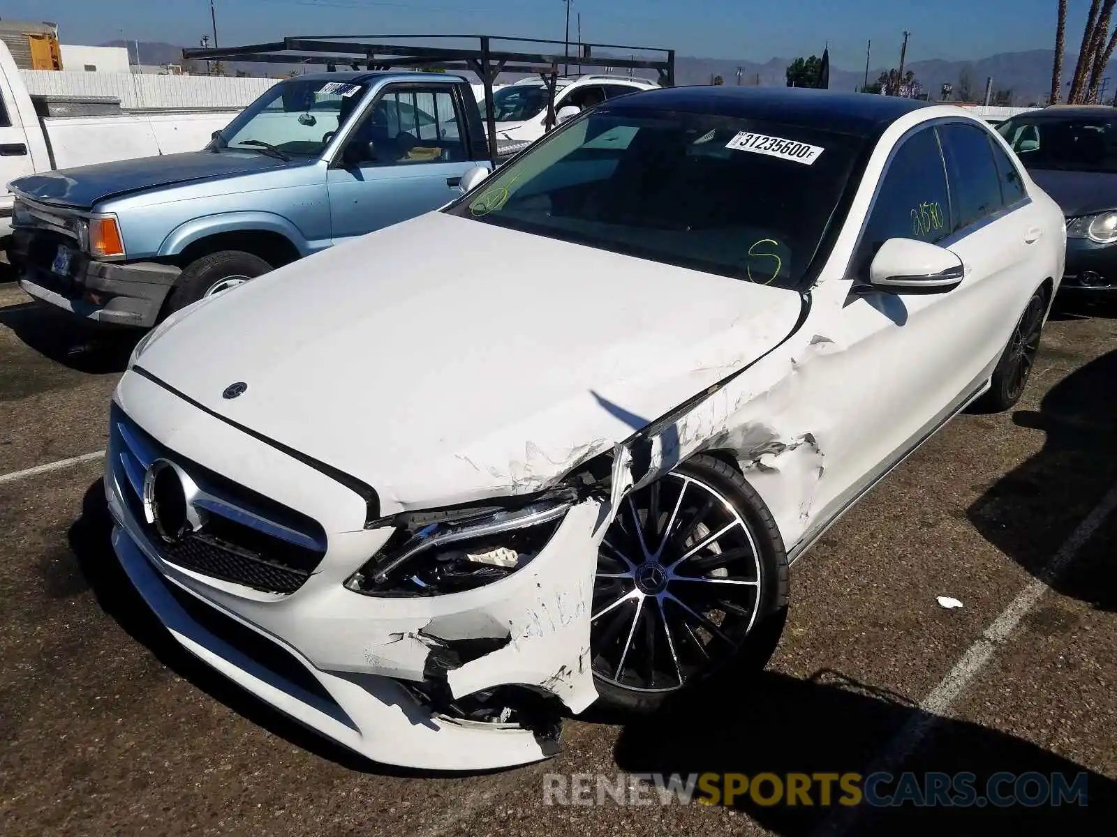 2 Photograph of a damaged car 55SWF8DBXKU303888 MERCEDES-BENZ C CLASS 2019