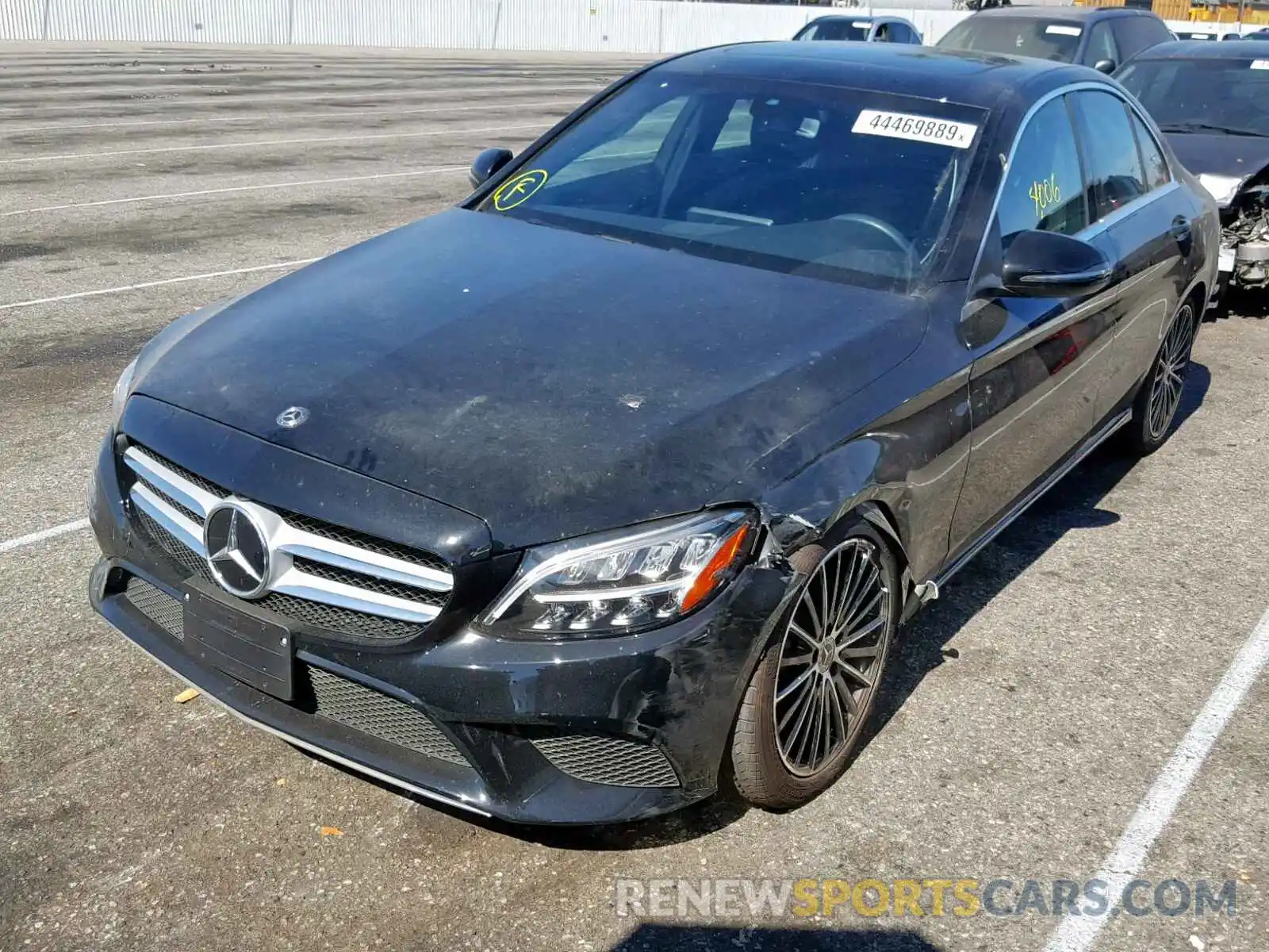 2 Photograph of a damaged car 55SWF8DBXKU305267 MERCEDES-BENZ C CLASS 2019