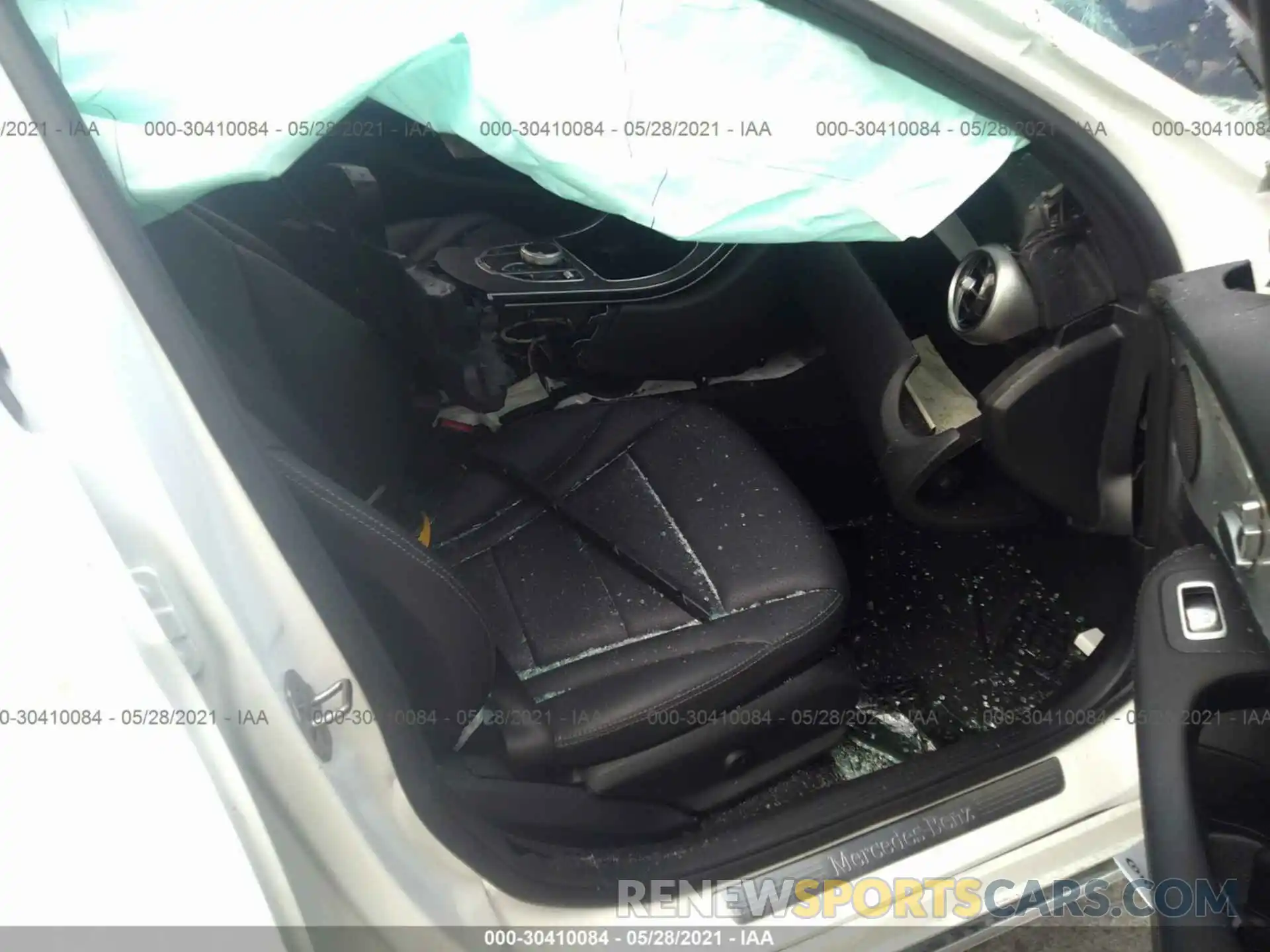 5 Photograph of a damaged car 55SWF8DBXKU311487 MERCEDES-BENZ C-CLASS 2019