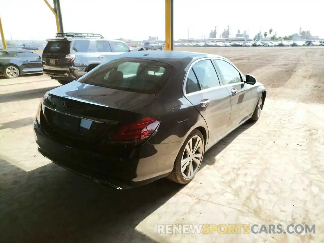 4 Photograph of a damaged car 55SWF8DBXKU312302 MERCEDES-BENZ C-CLASS 2019