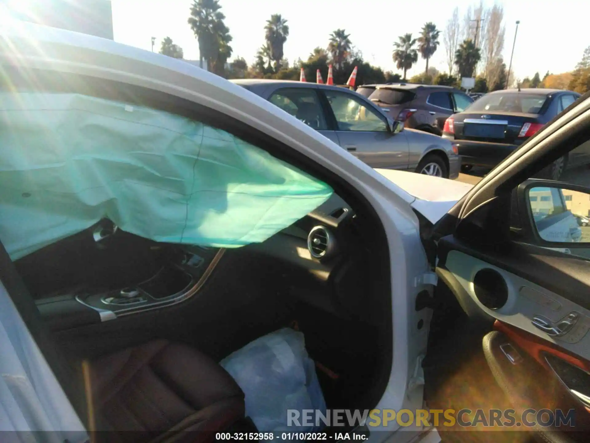 5 Photograph of a damaged car 55SWF8DBXKU314860 MERCEDES-BENZ C-CLASS 2019