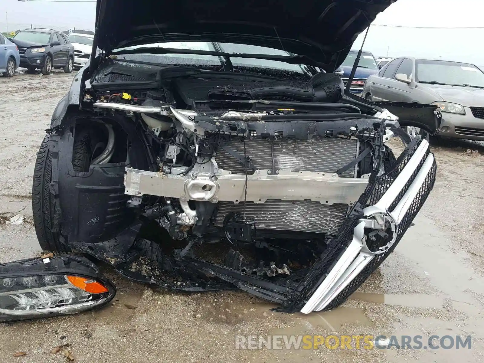 9 Photograph of a damaged car 55SWF8DBXKU318391 MERCEDES-BENZ C CLASS 2019