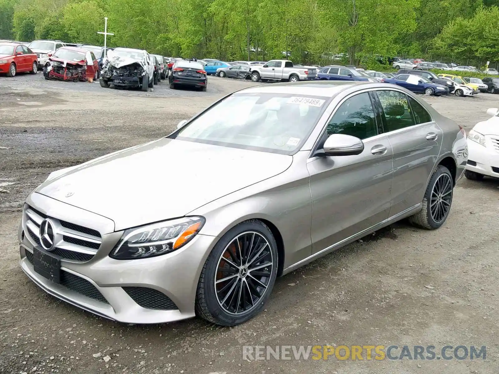 2 Photograph of a damaged car 55SWF8EB0KU282760 MERCEDES-BENZ C CLASS 2019