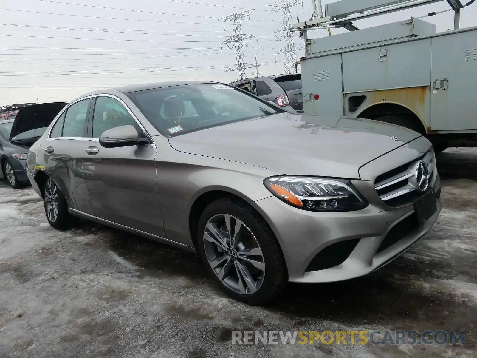 1 Photograph of a damaged car 55SWF8EB0KU284699 MERCEDES-BENZ C CLASS 2019