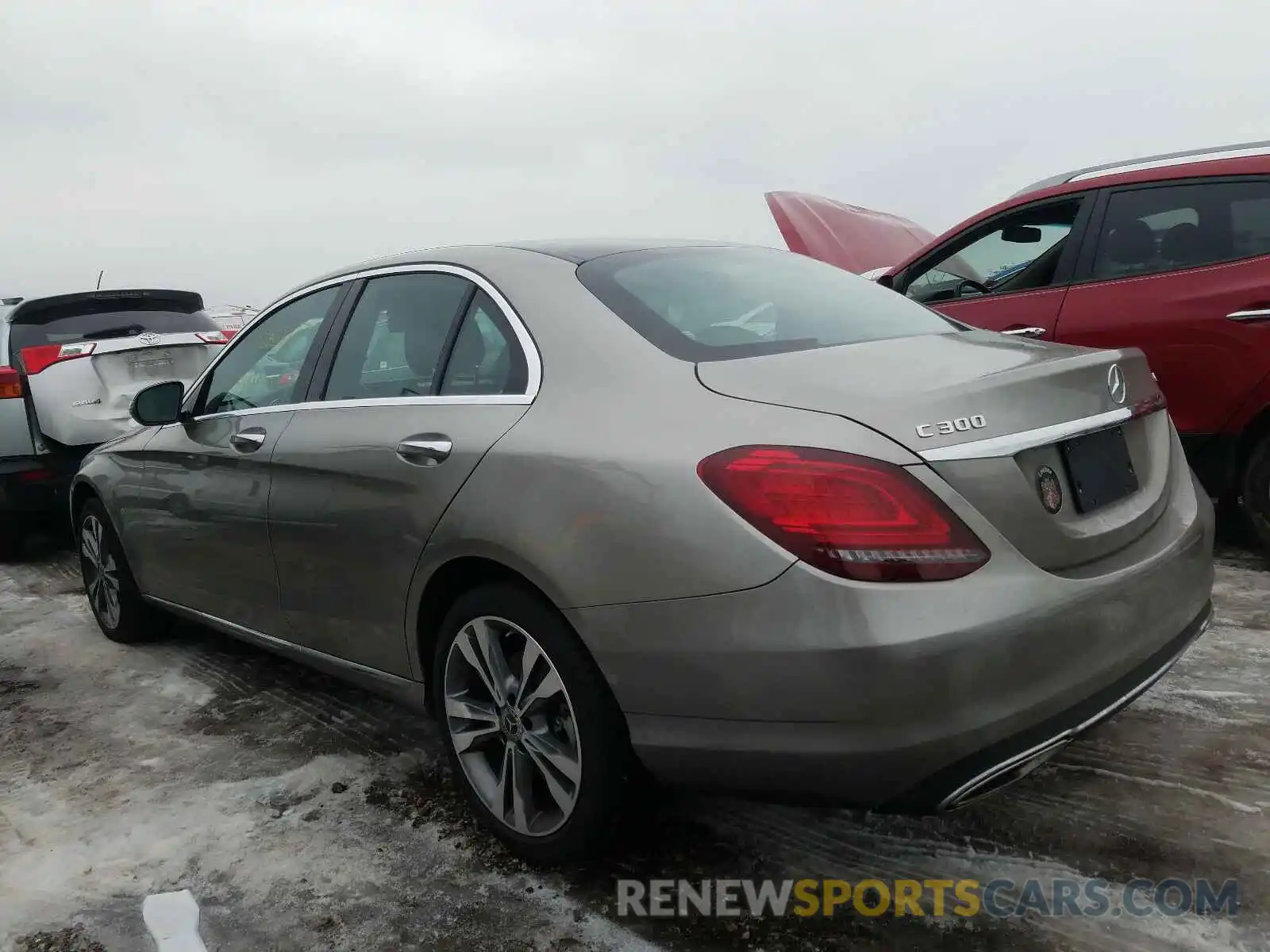 3 Photograph of a damaged car 55SWF8EB0KU284699 MERCEDES-BENZ C CLASS 2019